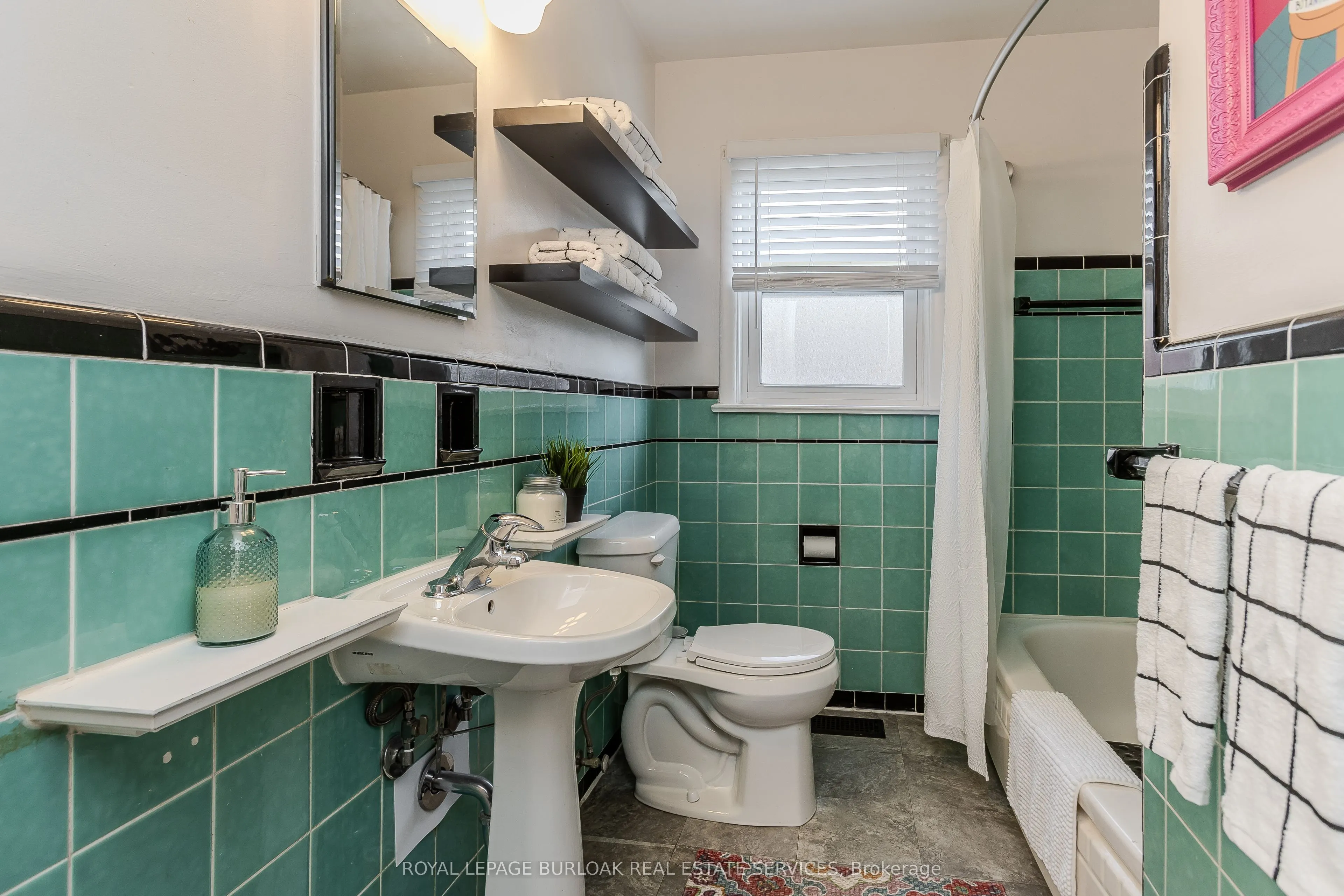 1420 Alfred Crescent