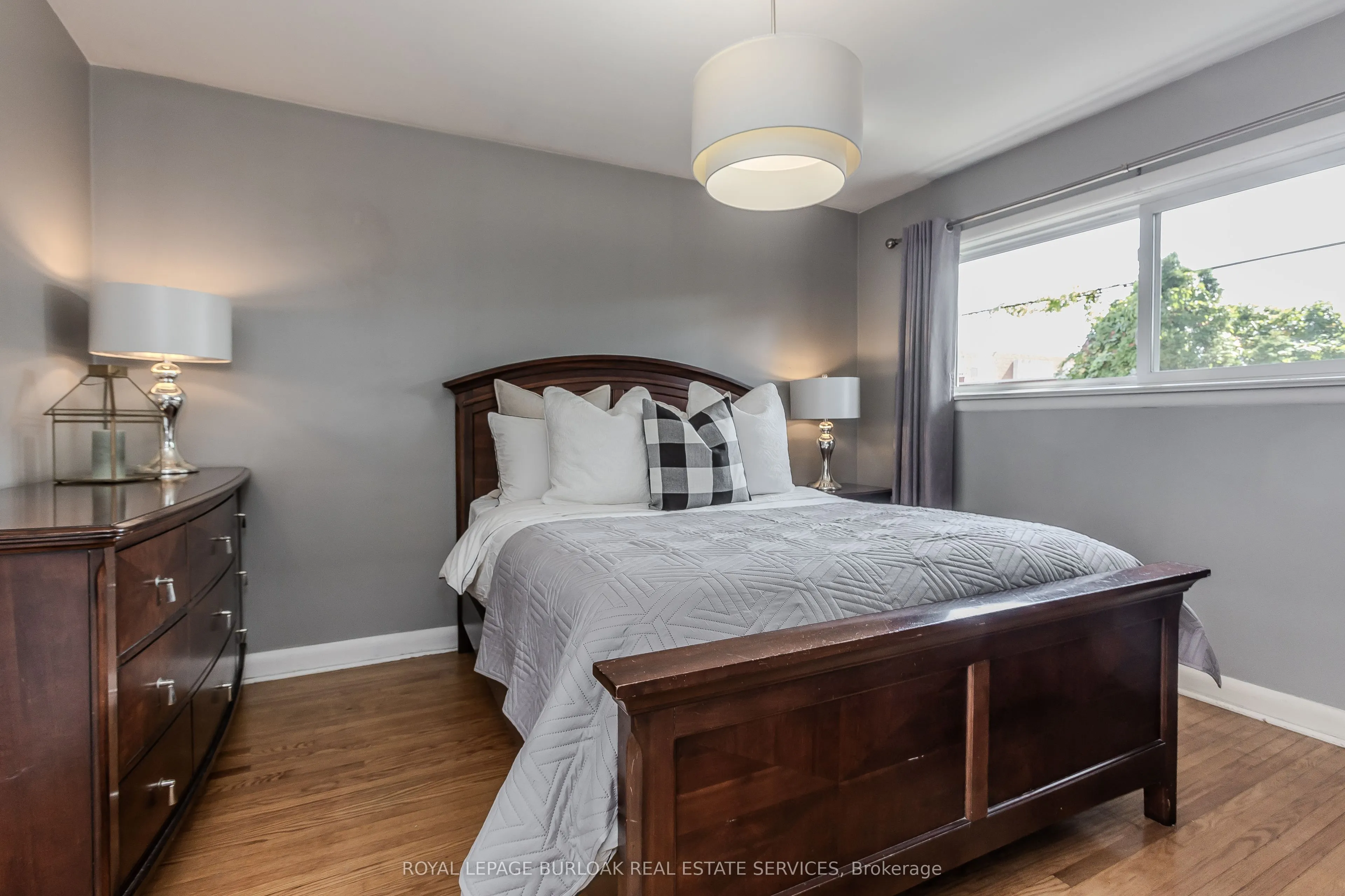1420 Alfred Crescent