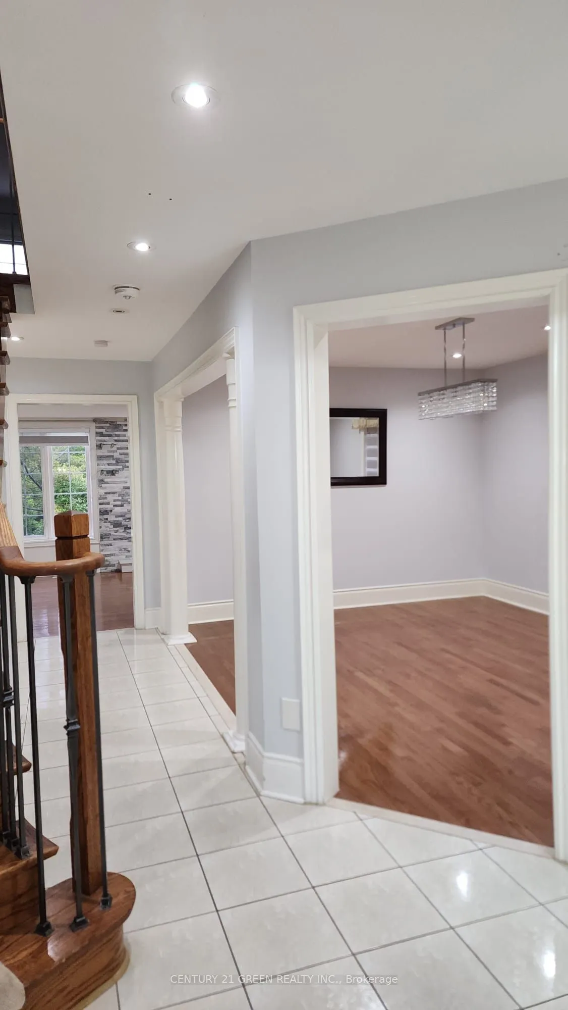 68 River Rock Crescent, #UPPER PORTION