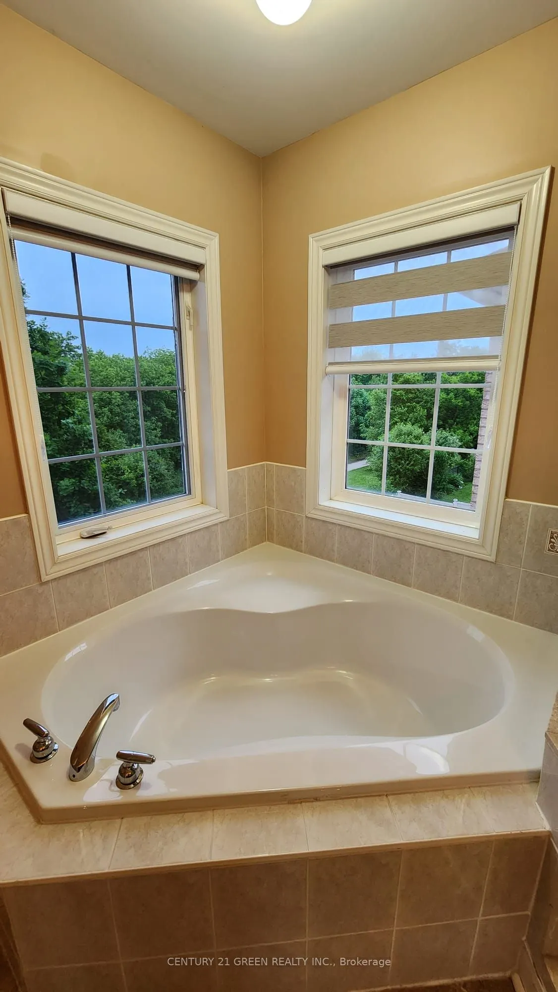 68 River Rock Crescent, #UPPER PORTION