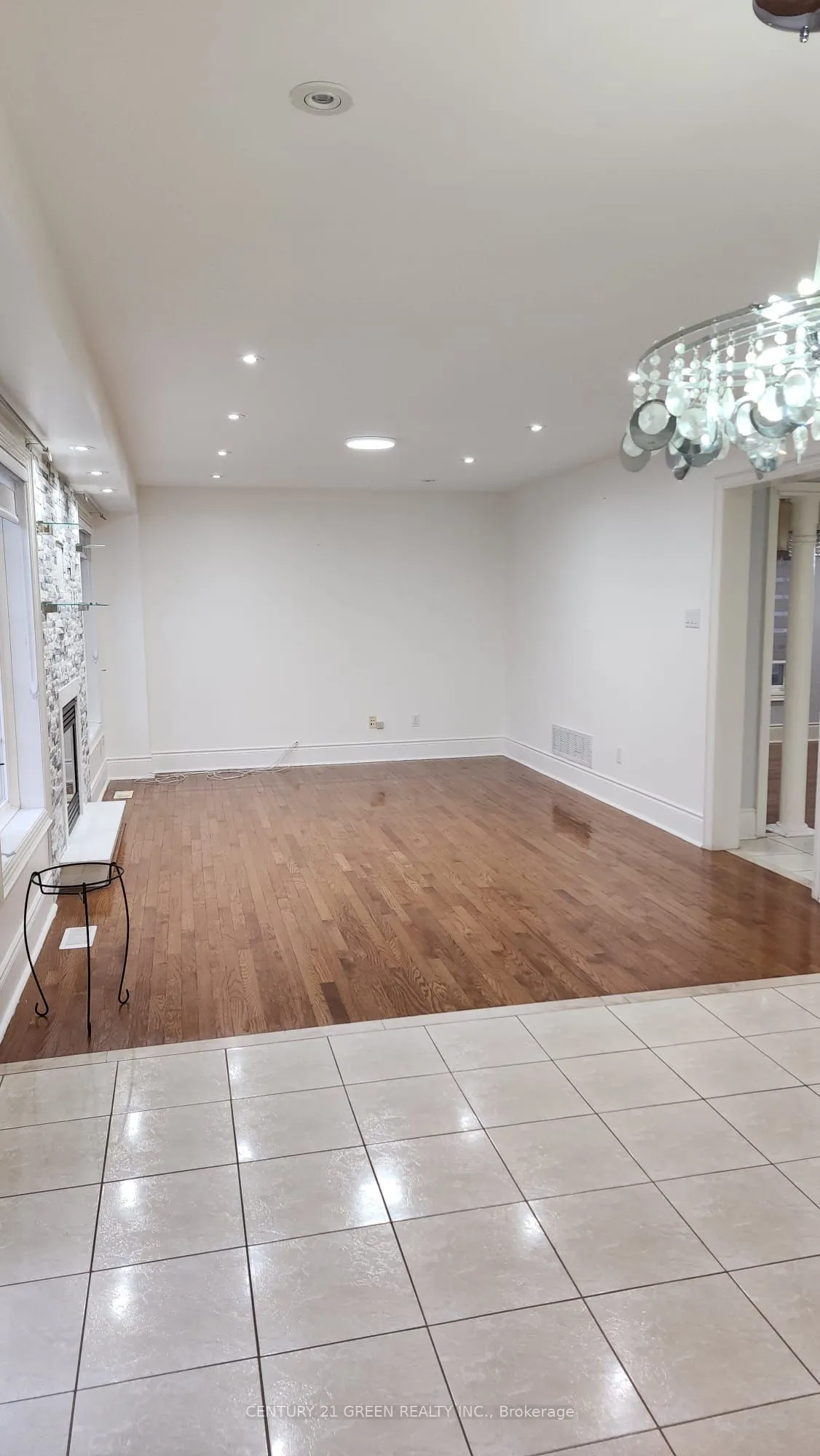 68 River Rock Crescent, #UPPER PORTION