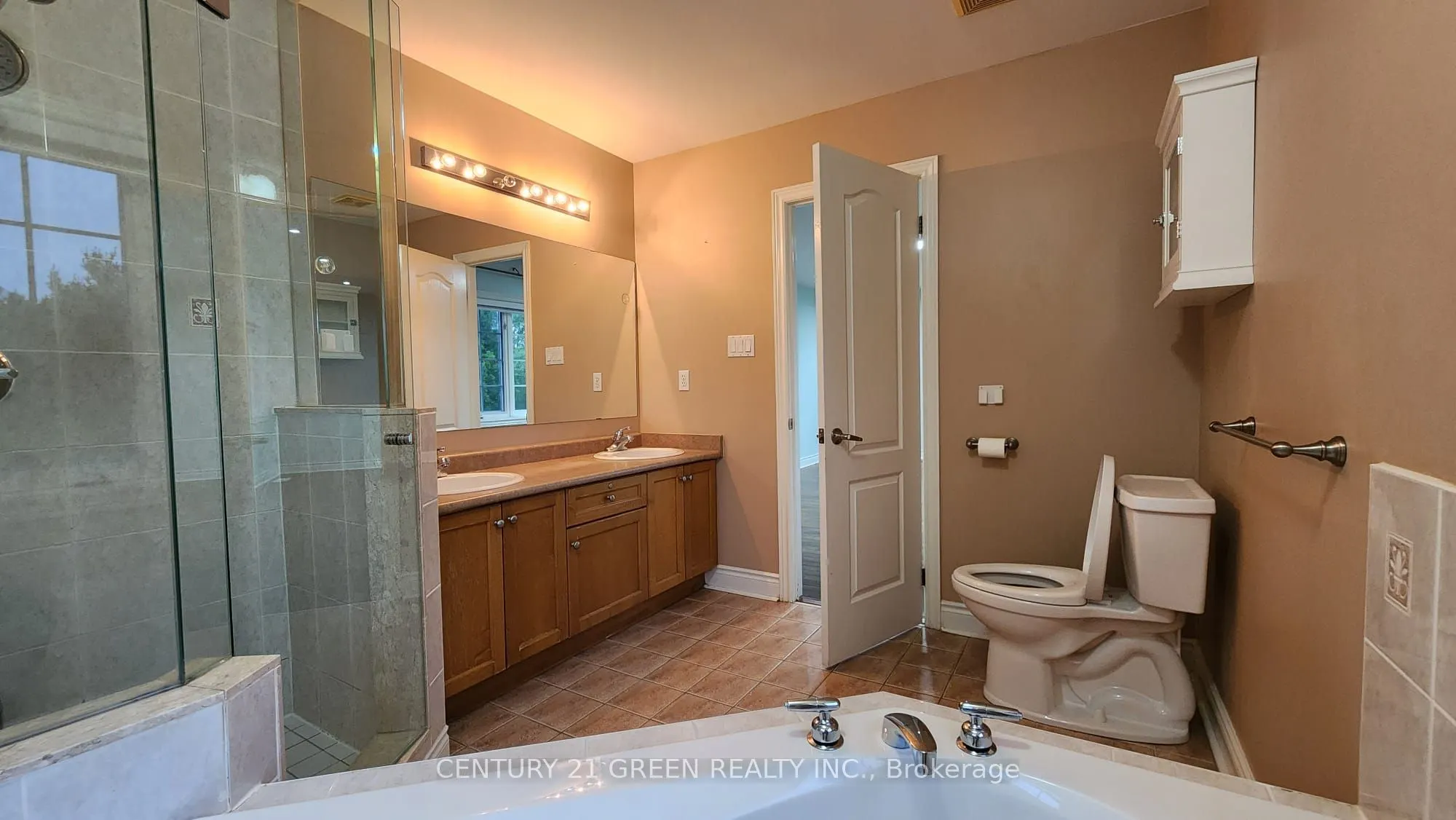 68 River Rock Crescent, #UPPER PORTION