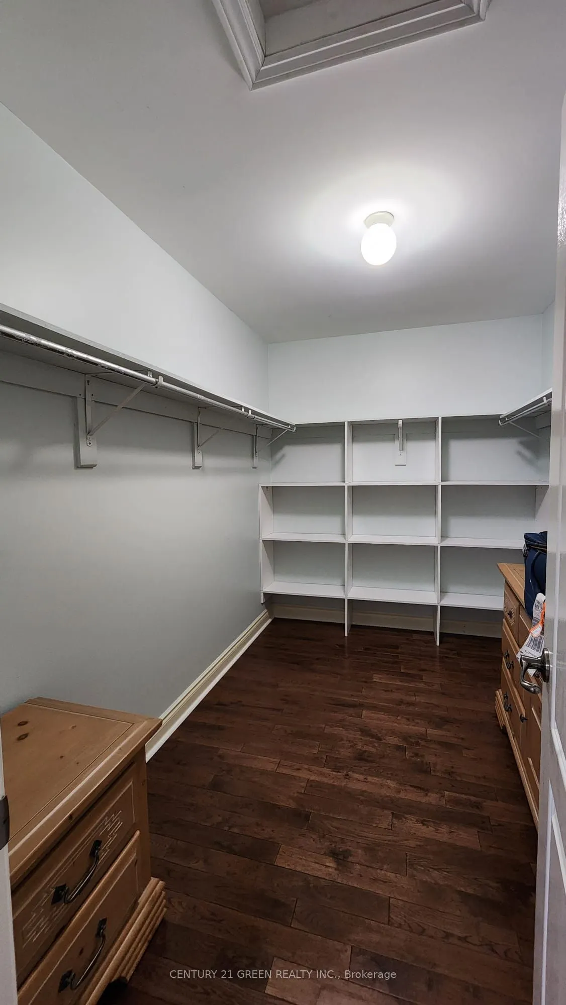 68 River Rock Crescent, #UPPER PORTION