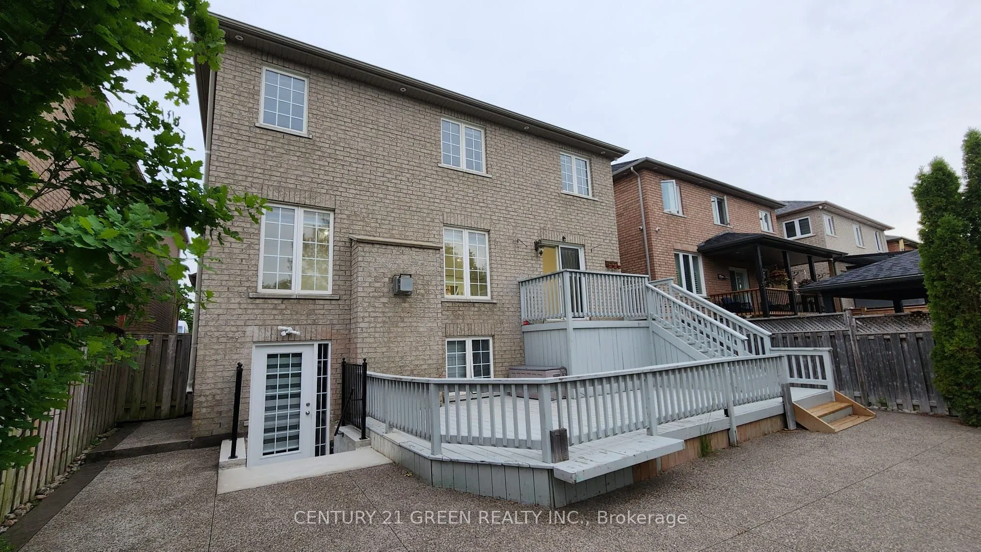 68 River Rock Crescent, #UPPER PORTION