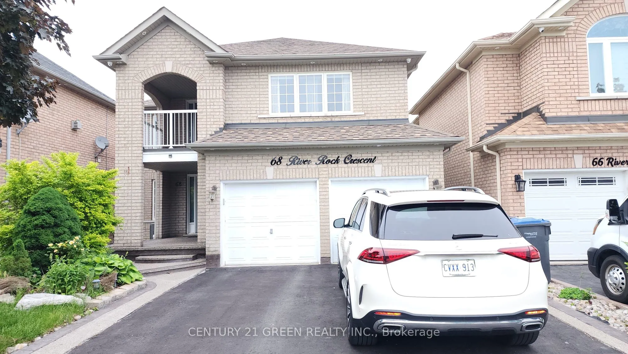 68 River Rock Crescent, #UPPER PORTION