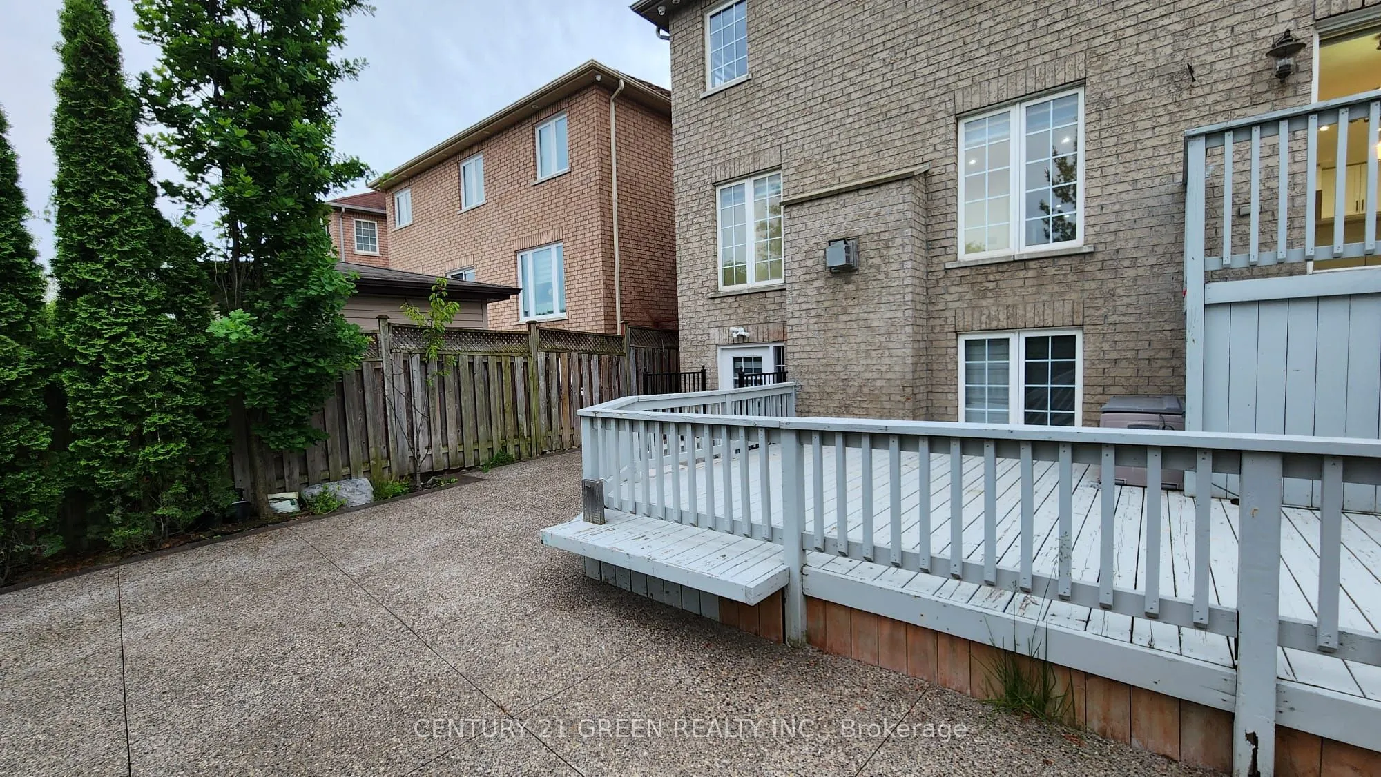 68 River Rock Crescent, #UPPER PORTION