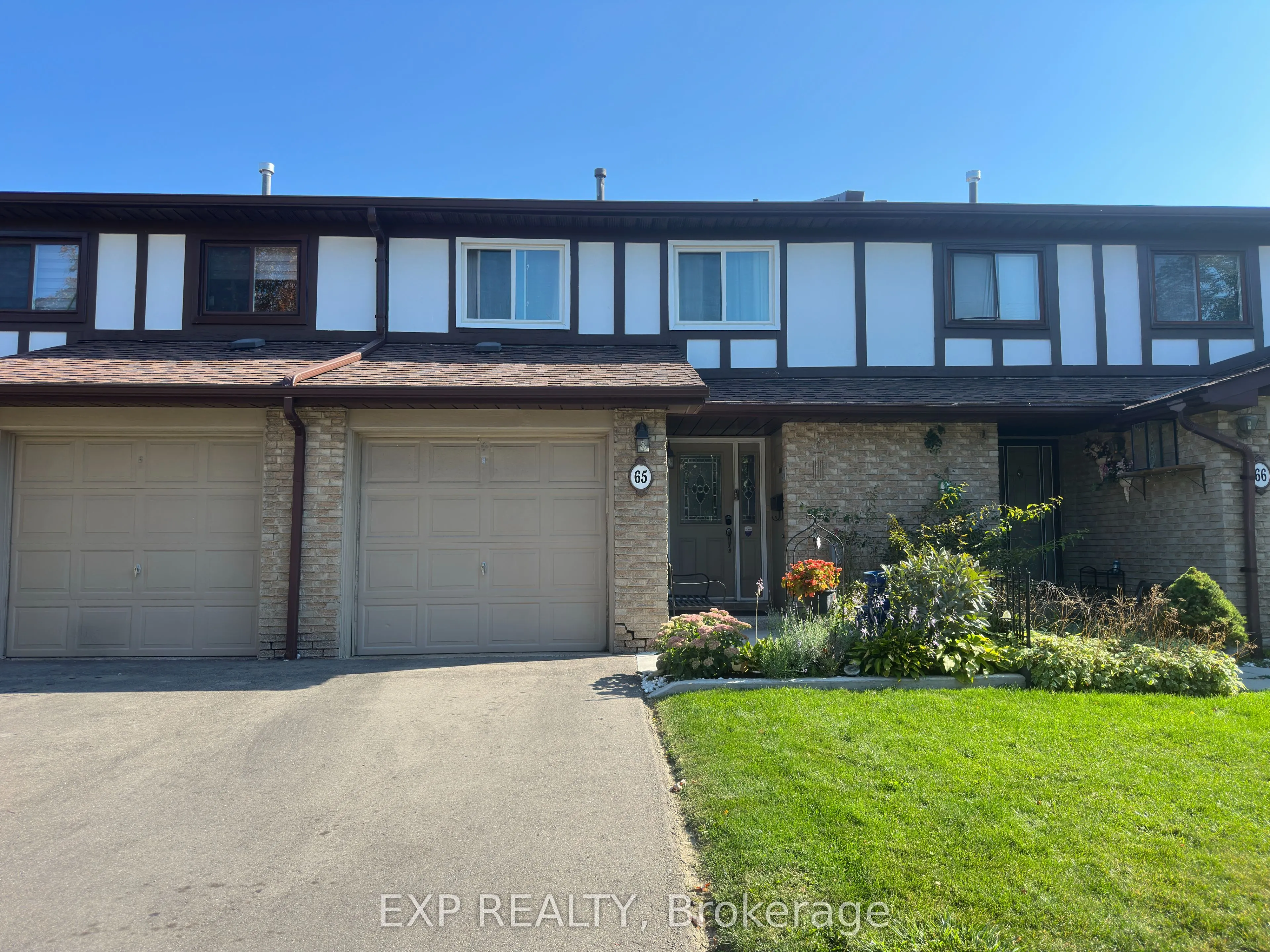 65 Greenwich Circle, #124