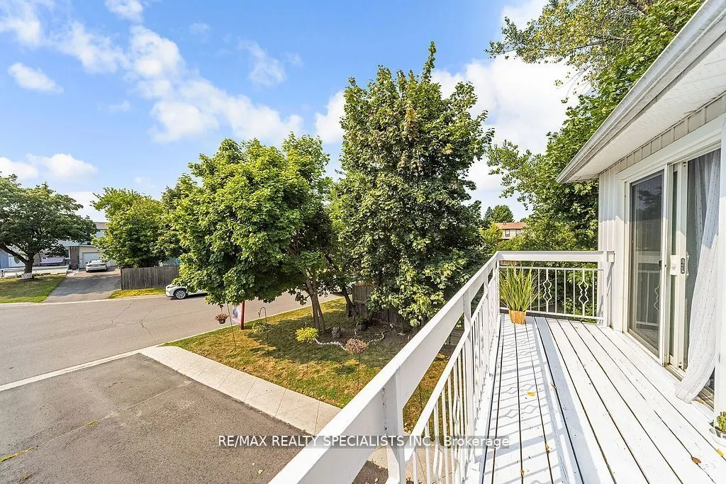 6 Griselda Court