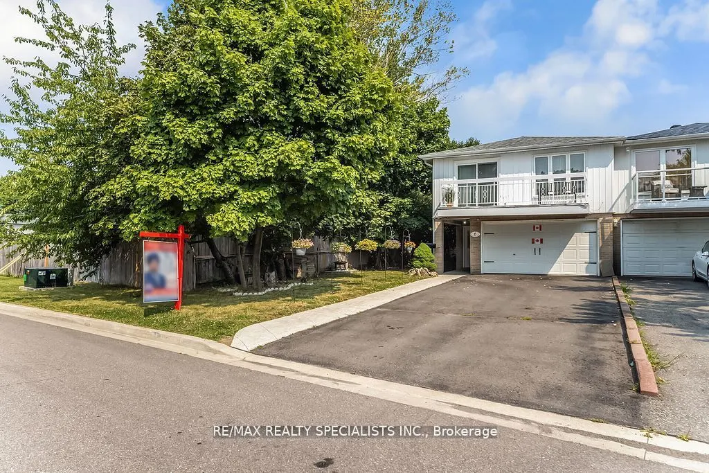 6 Griselda Court