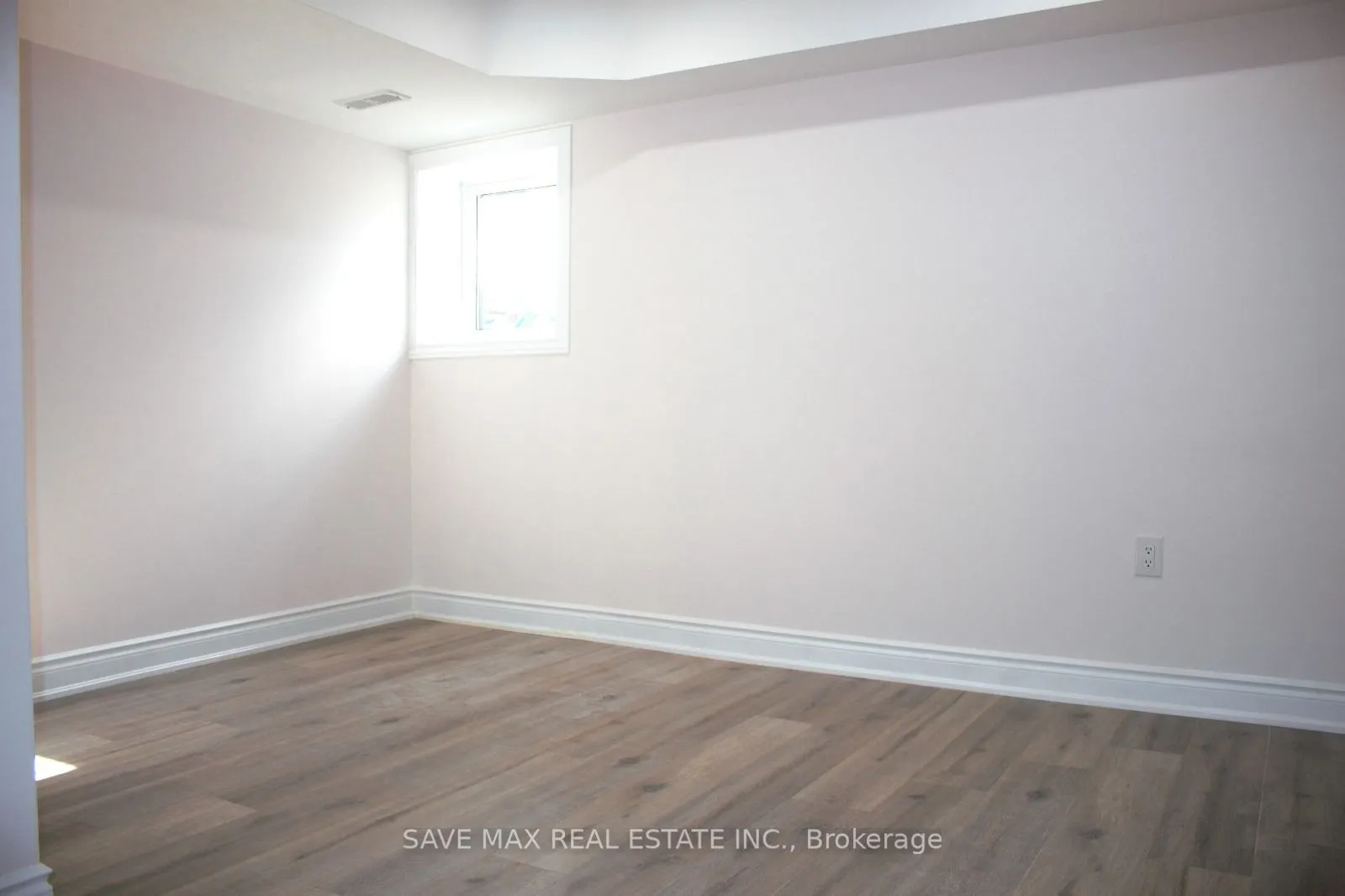 24 Lavallee Crescent