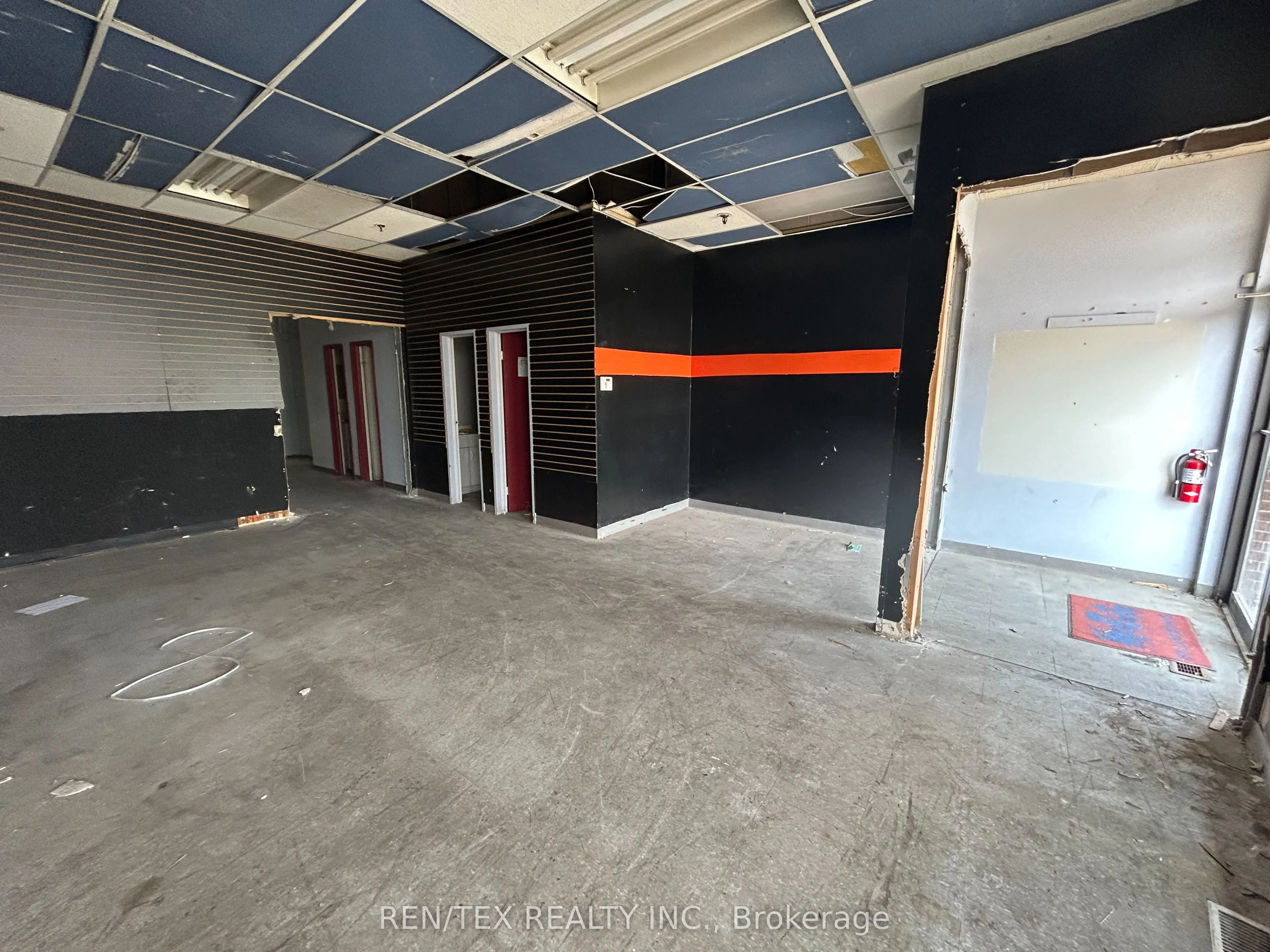 5511 Steeles Avenue W, #5