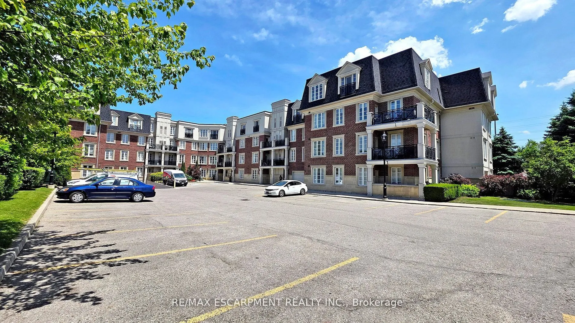 3351 Cawthra Road, #218