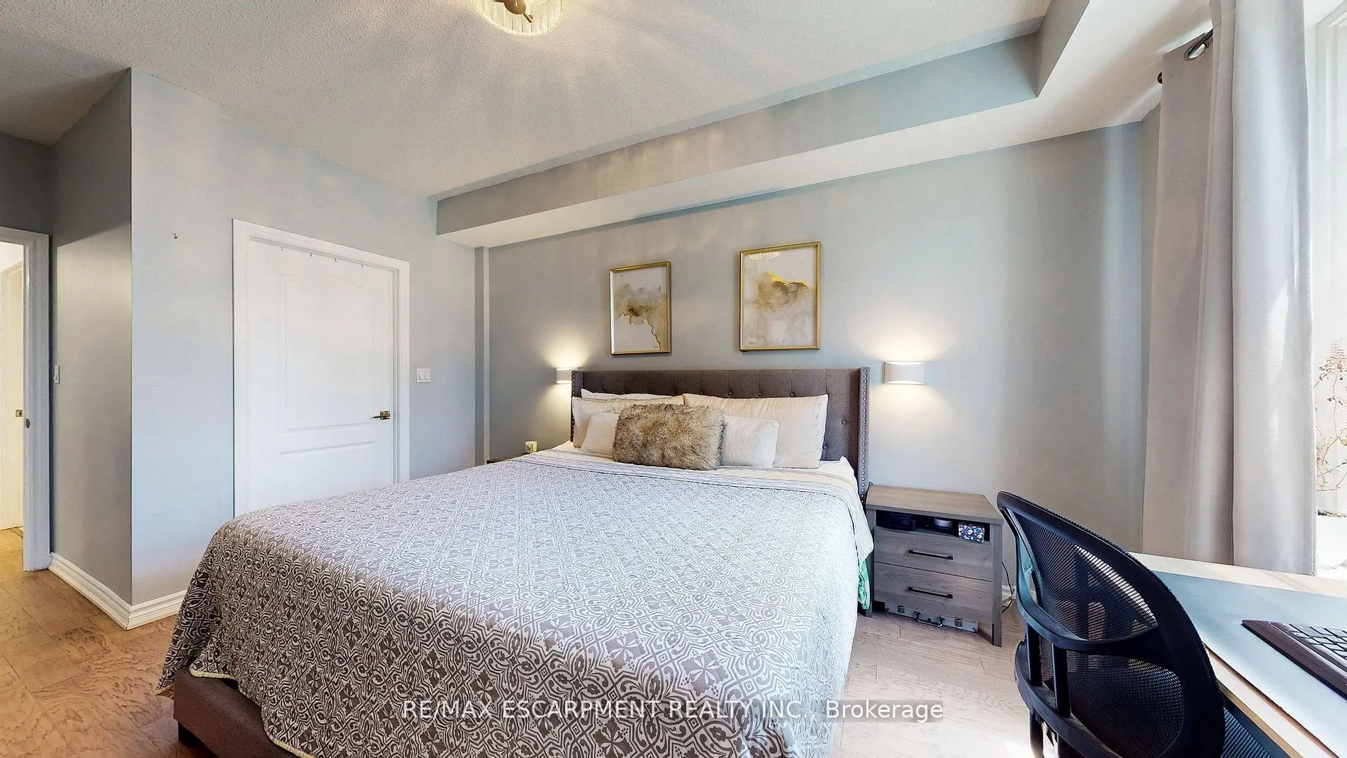 3351 Cawthra Road, #218