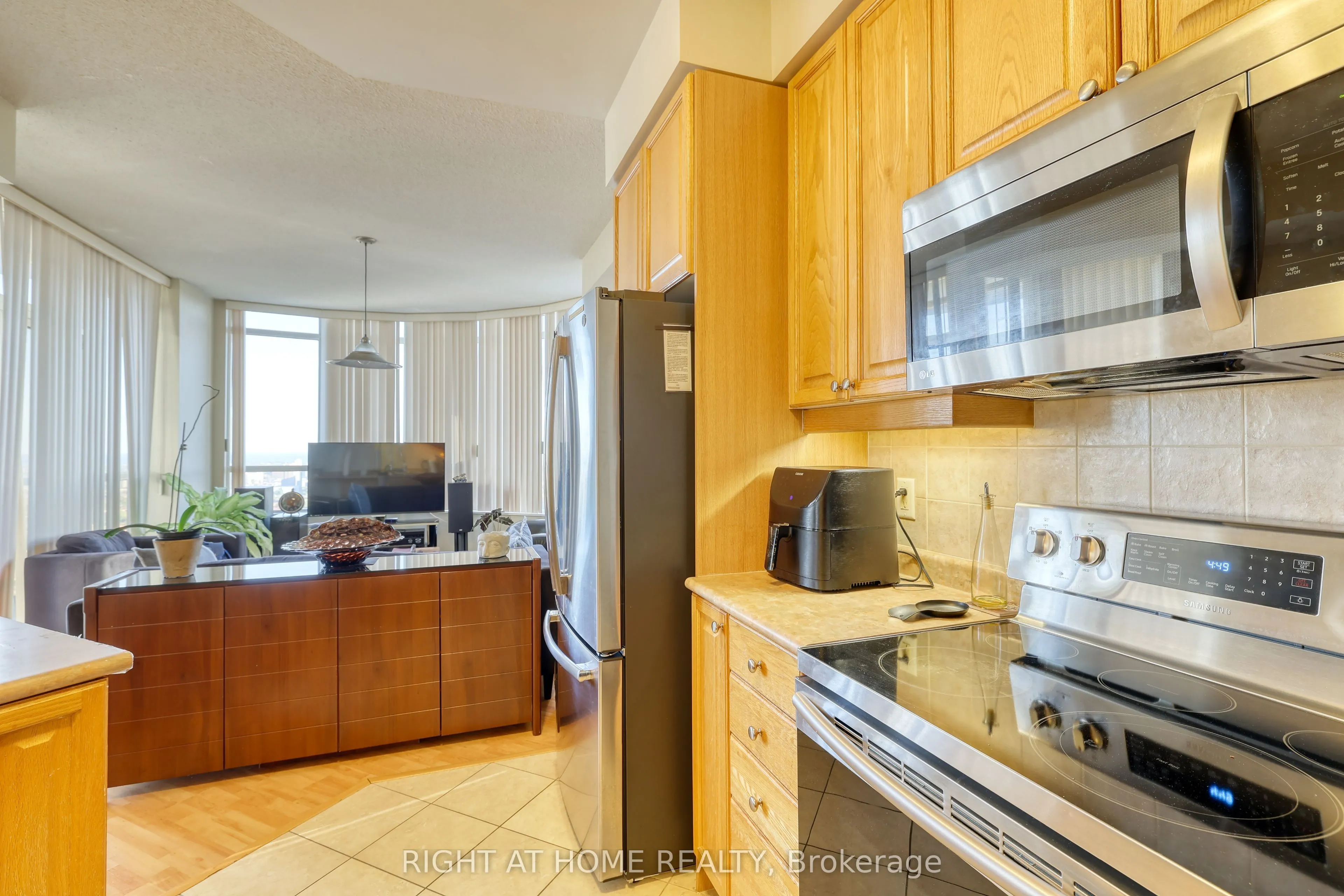 3880 Duke Of York Boulevard, #2807