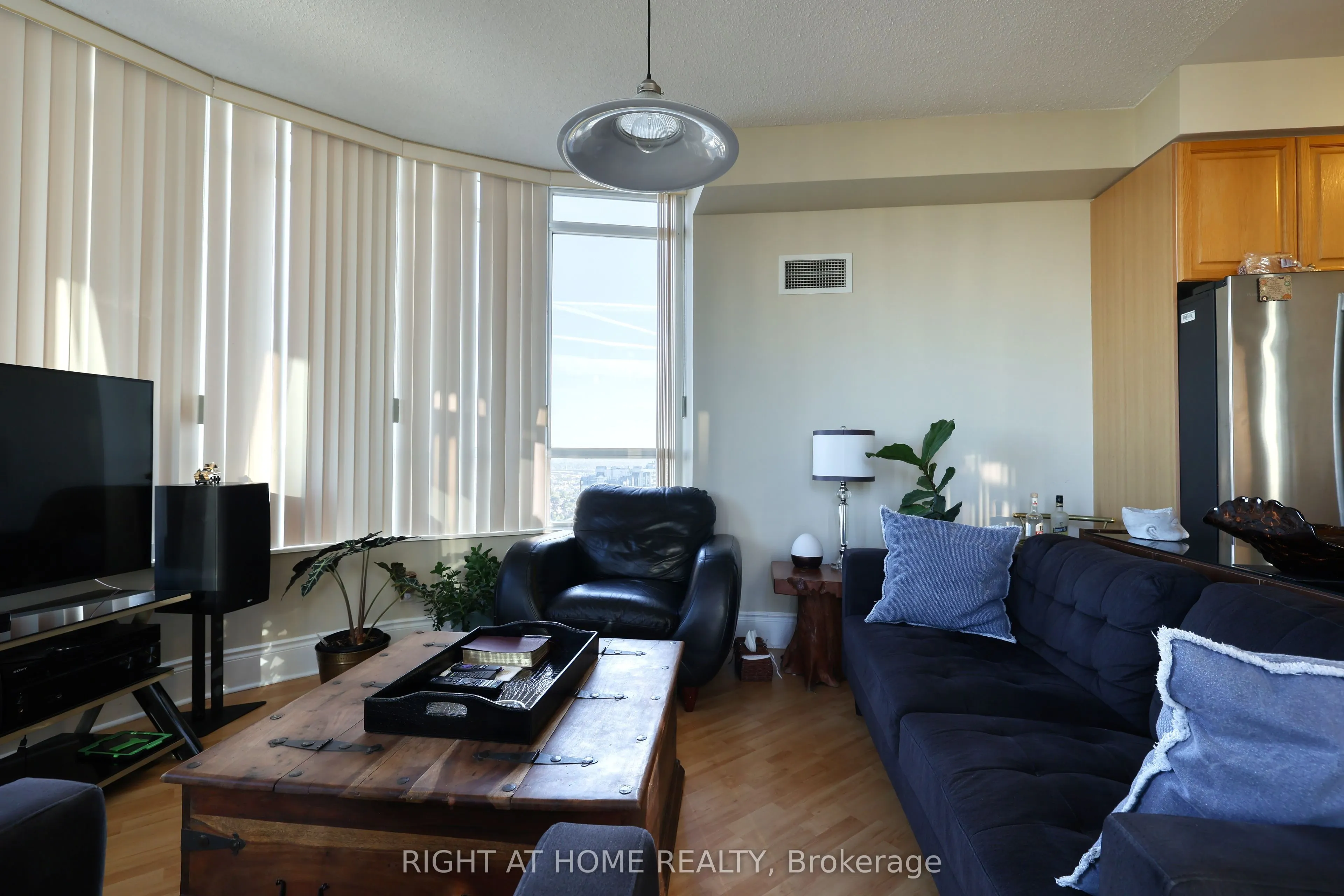 3880 Duke Of York Boulevard, #2807