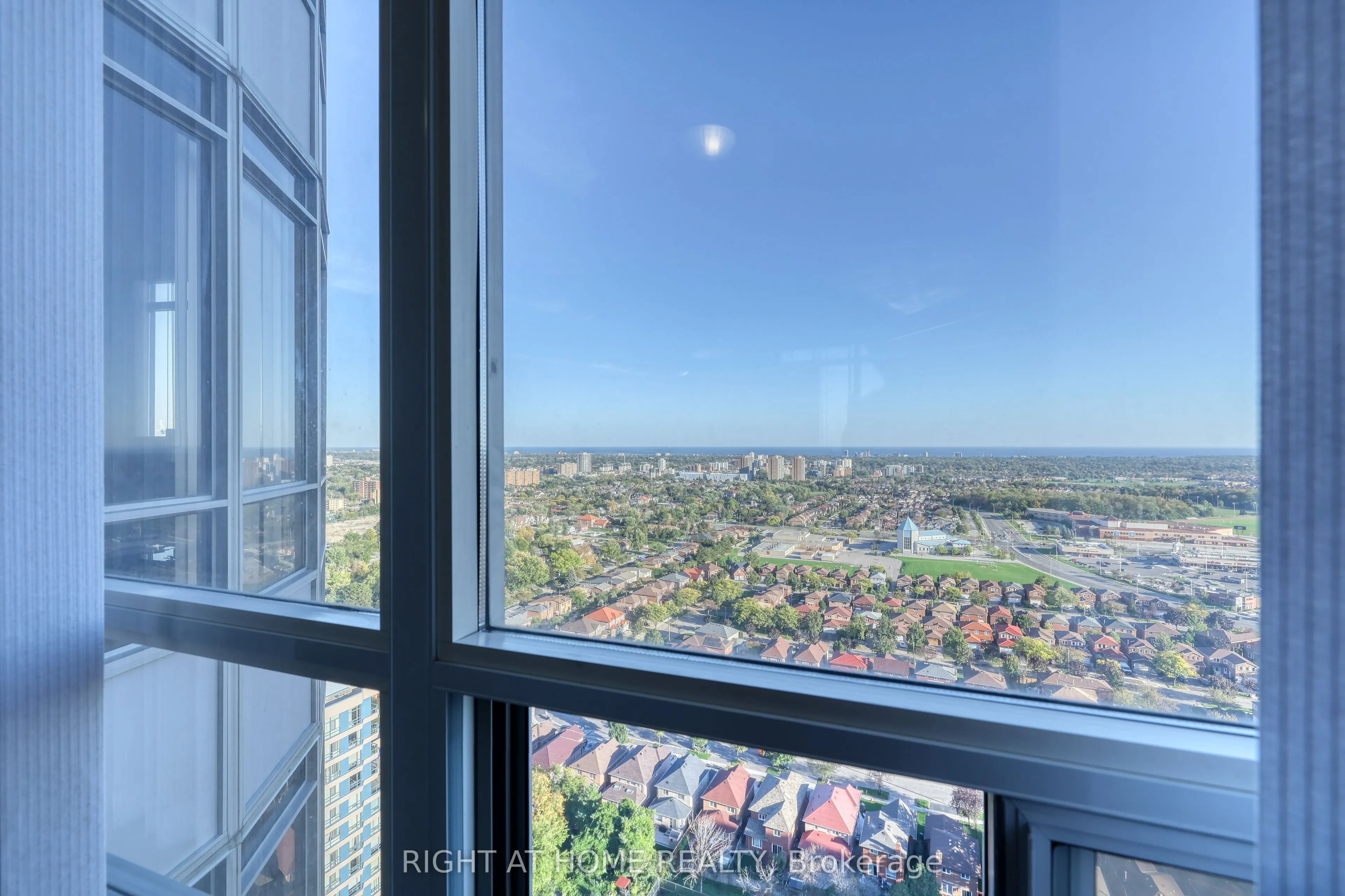 3880 Duke Of York Boulevard, #2807