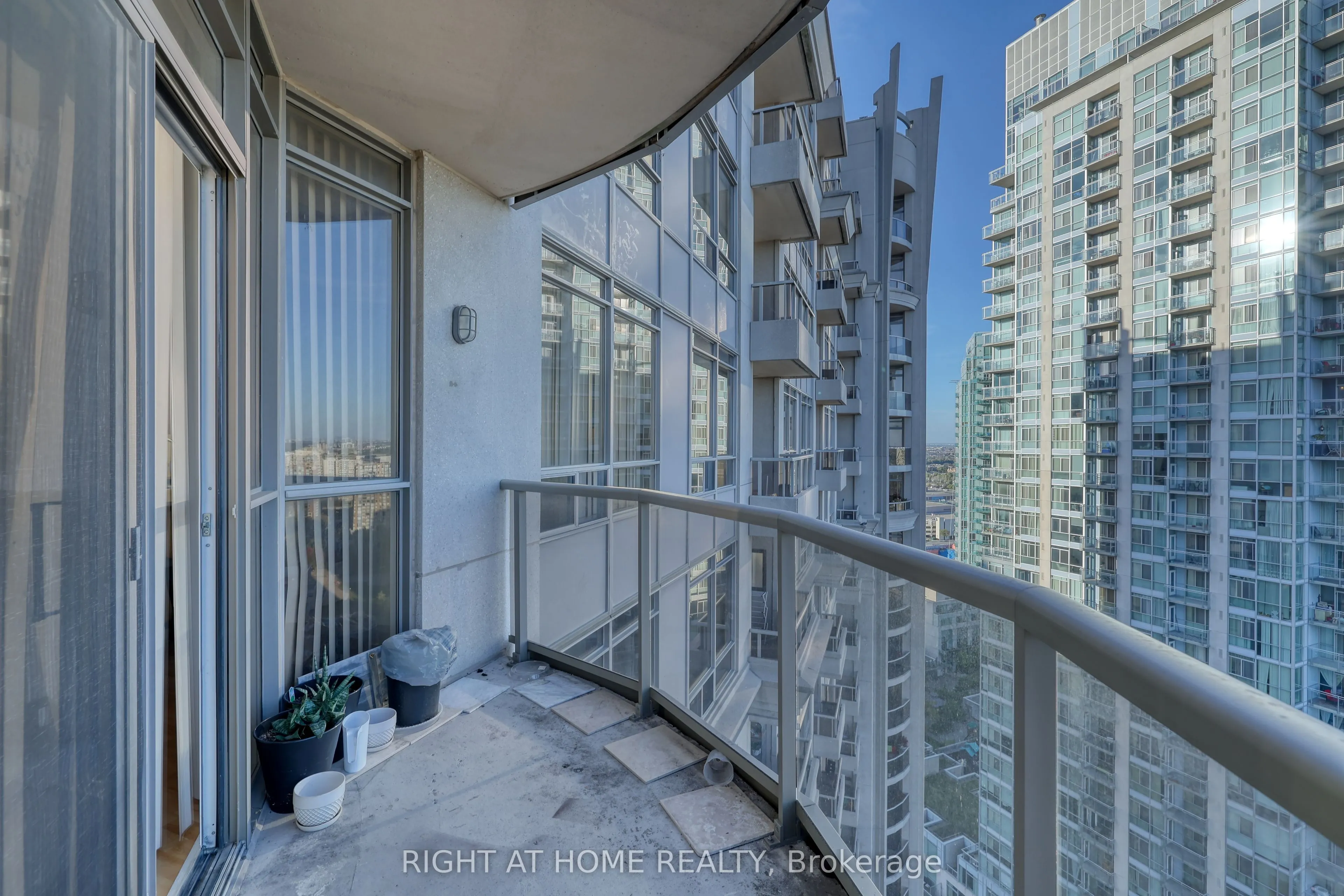 3880 Duke Of York Boulevard, #2807