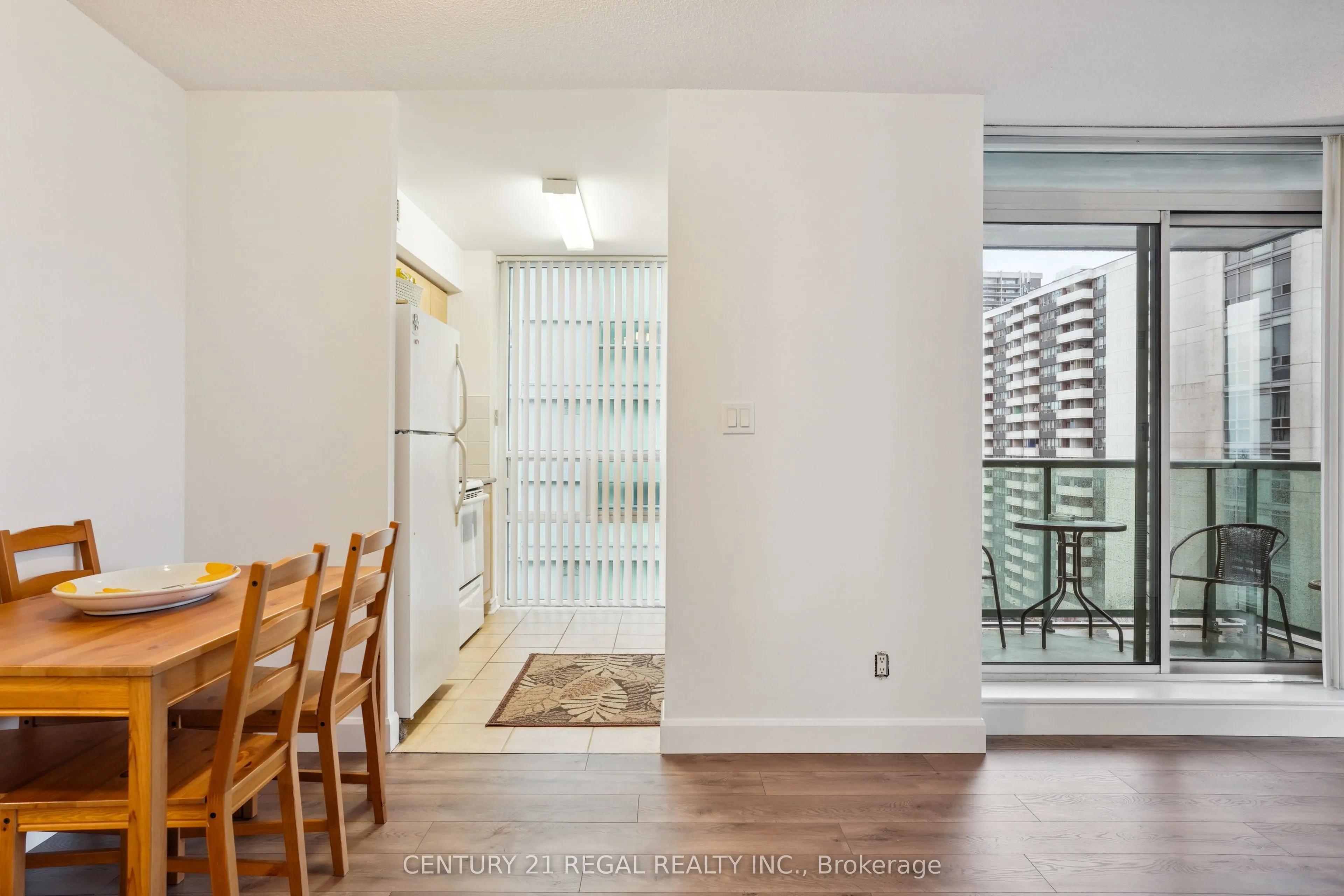 9 Michael Power Place, #1004