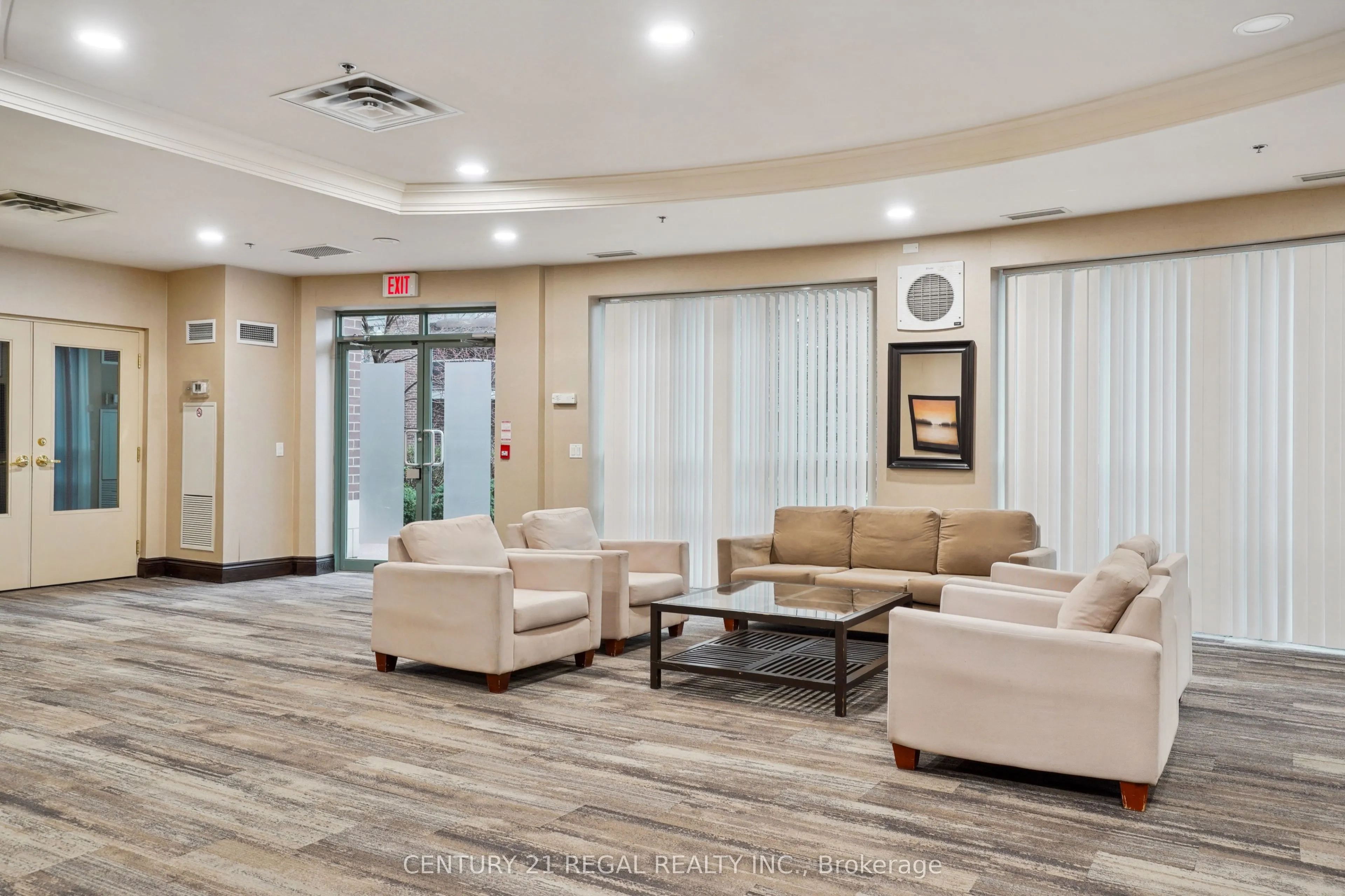 9 Michael Power Place, #1004