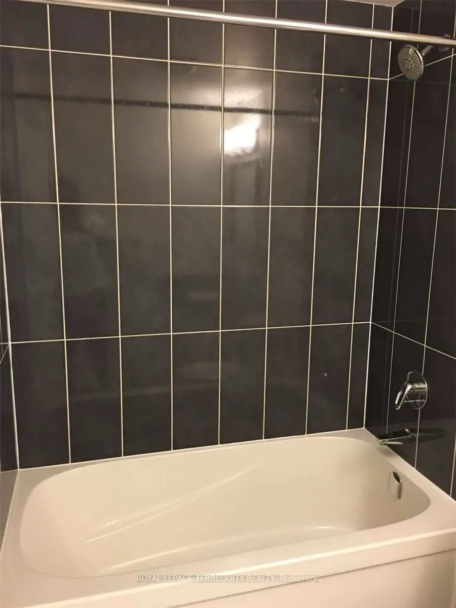 55 Eglinton Avenue W, #509