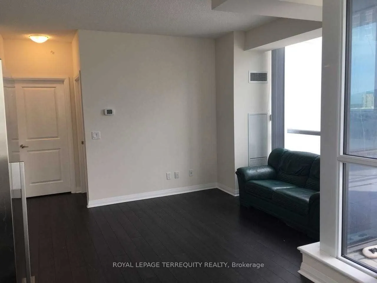 55 Eglinton Avenue W, #509