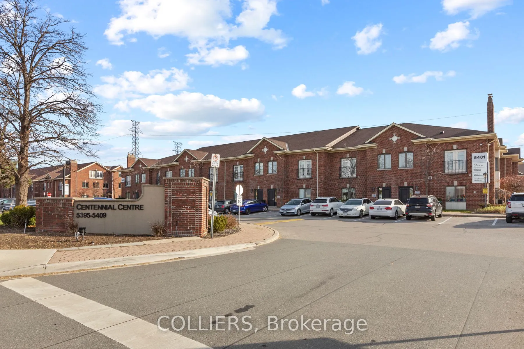 5405 Eglinton Avenue W, #211
