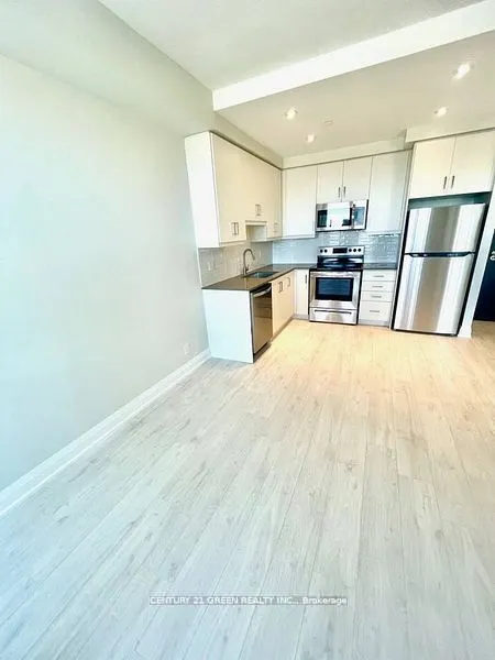 15 Lynch Street, #1804