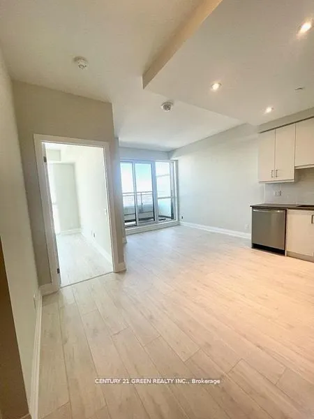 15 Lynch Street, #1804