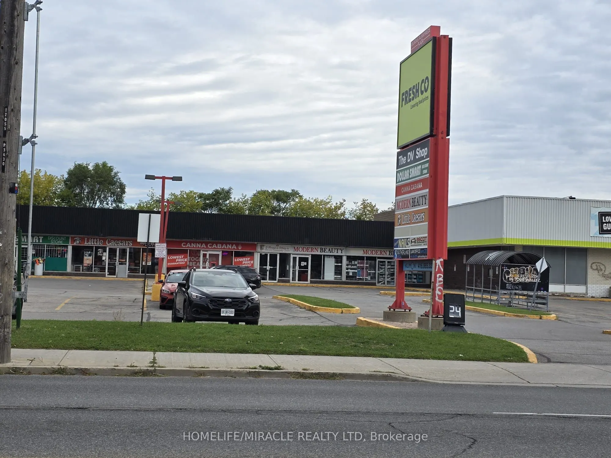 3408 Dundas Street W