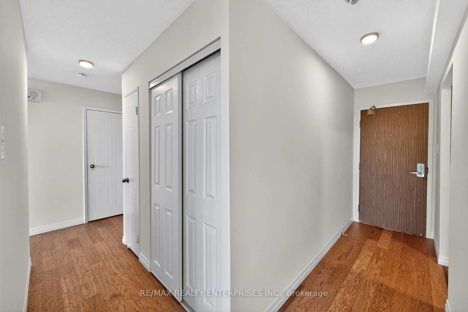 1110 Walden Circle, #507