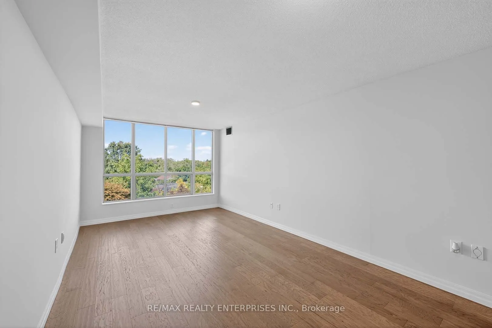 1110 Walden Circle, #507