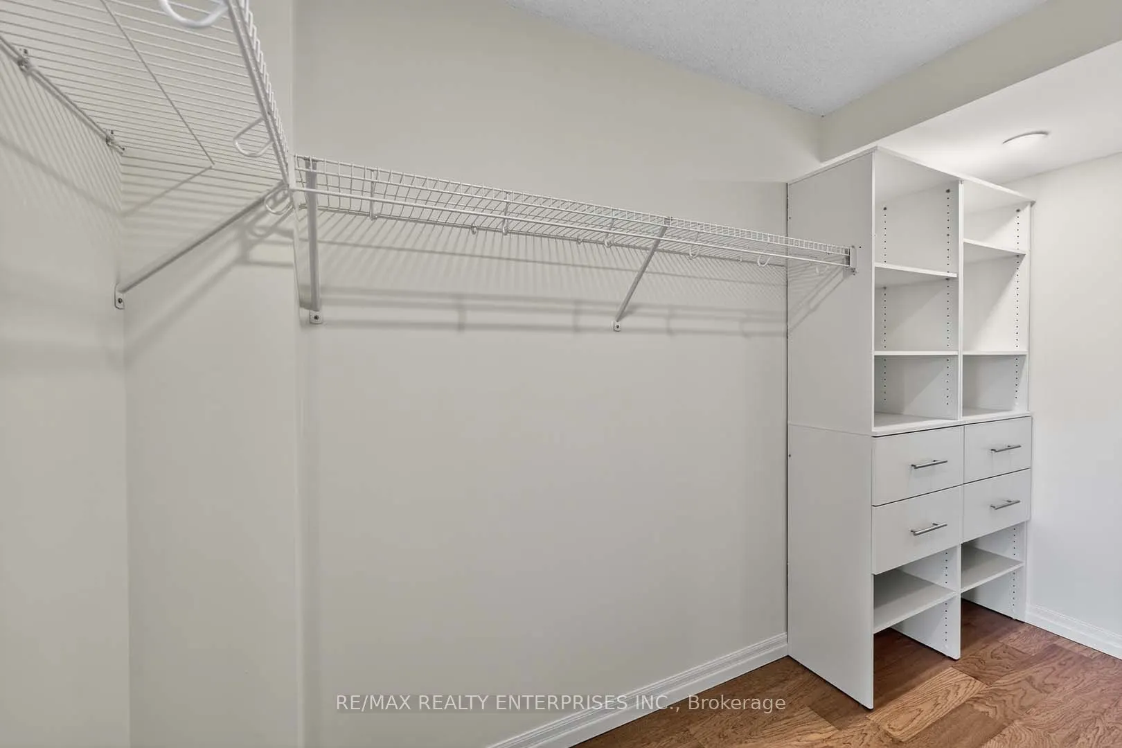 1110 Walden Circle, #507