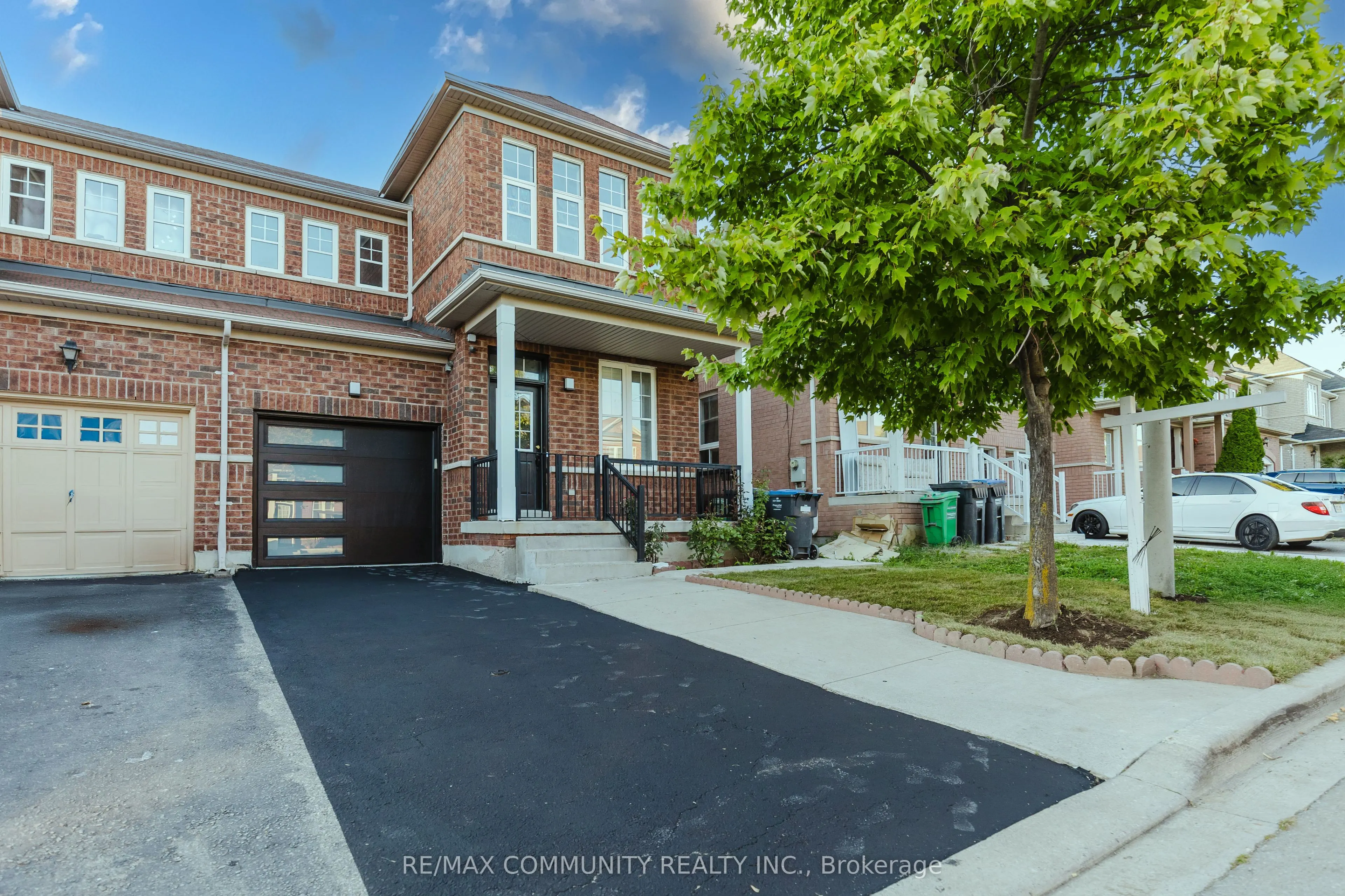 26 Ashdale Road
