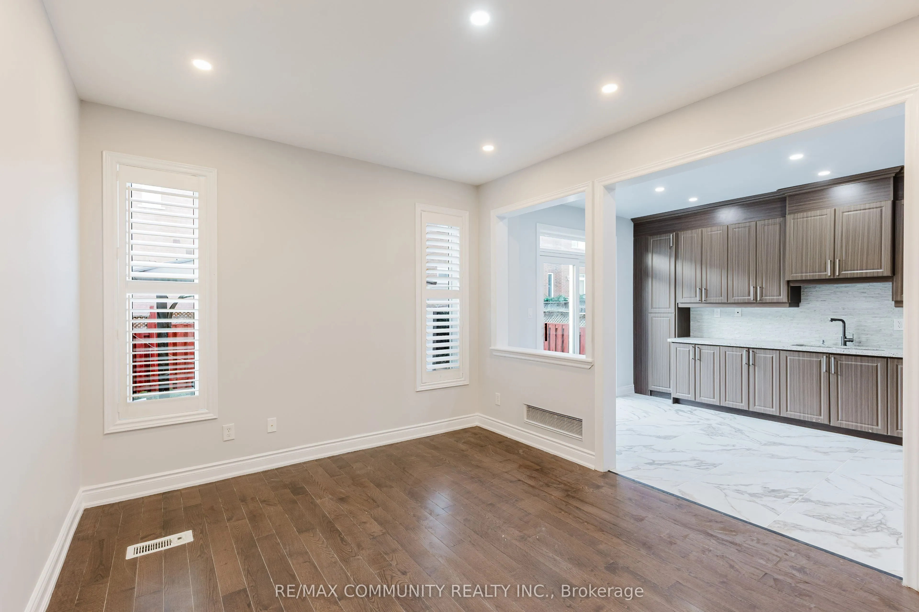 26 Ashdale Road
