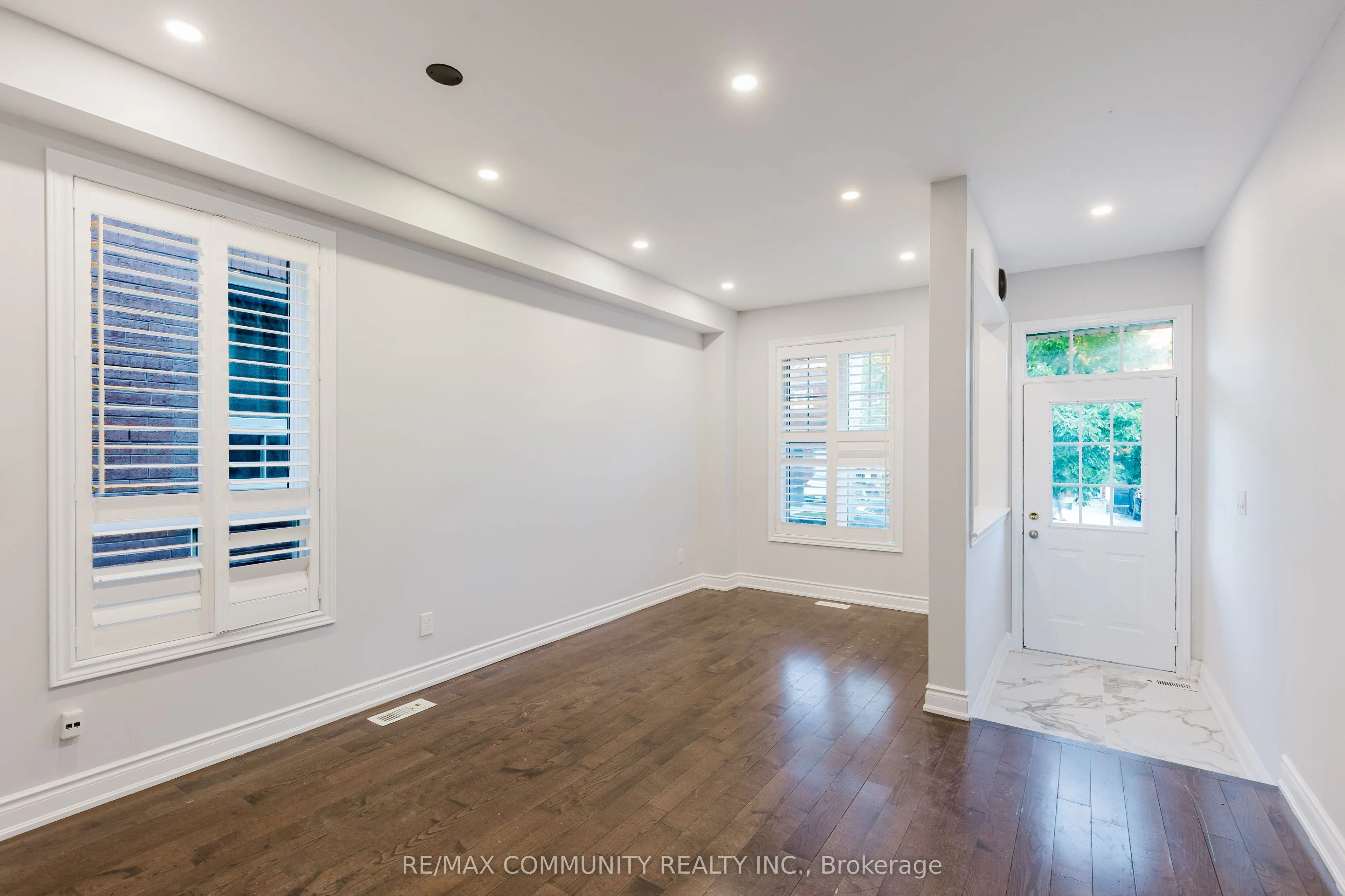 26 Ashdale Road