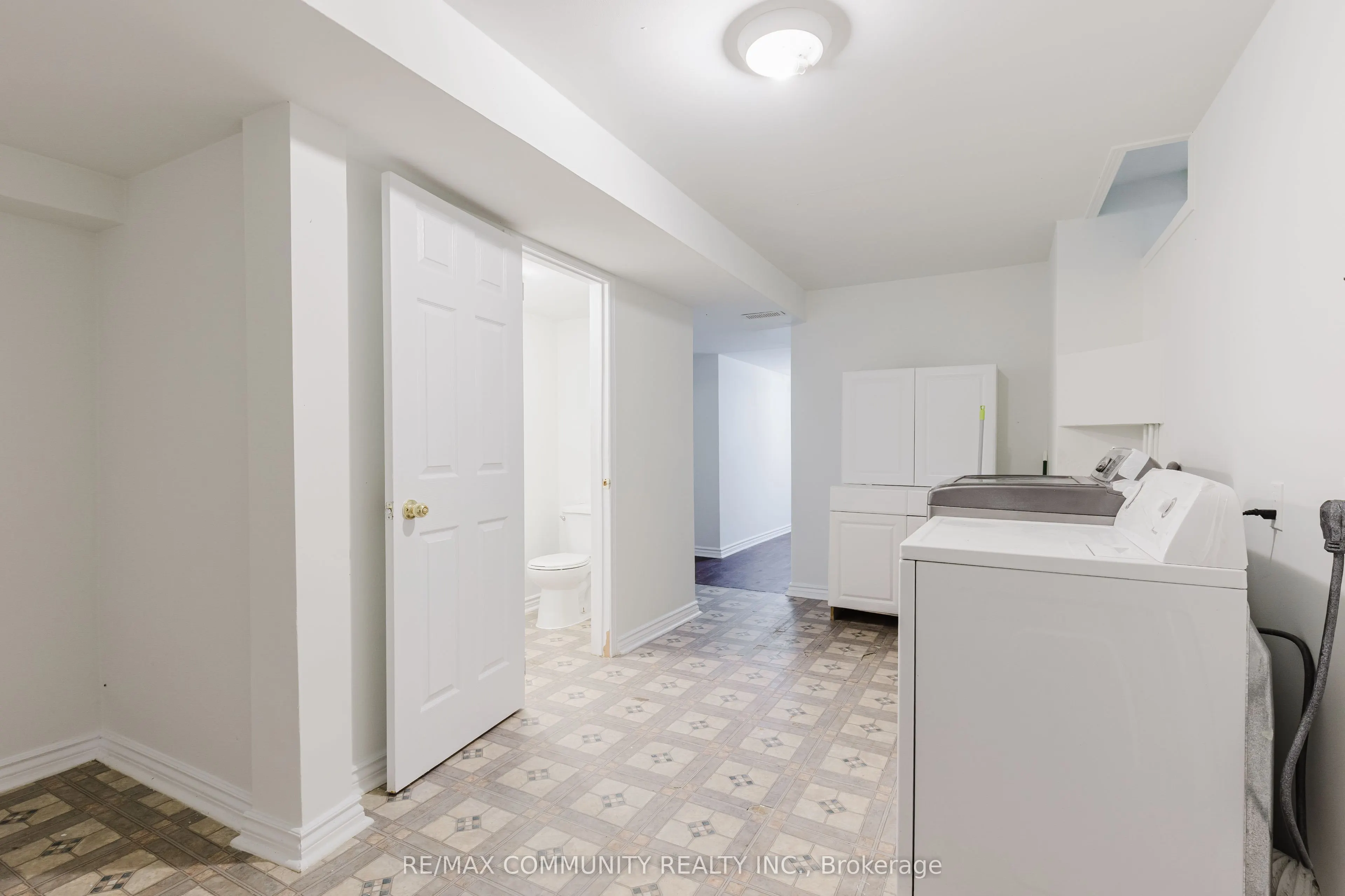 26 Ashdale Road