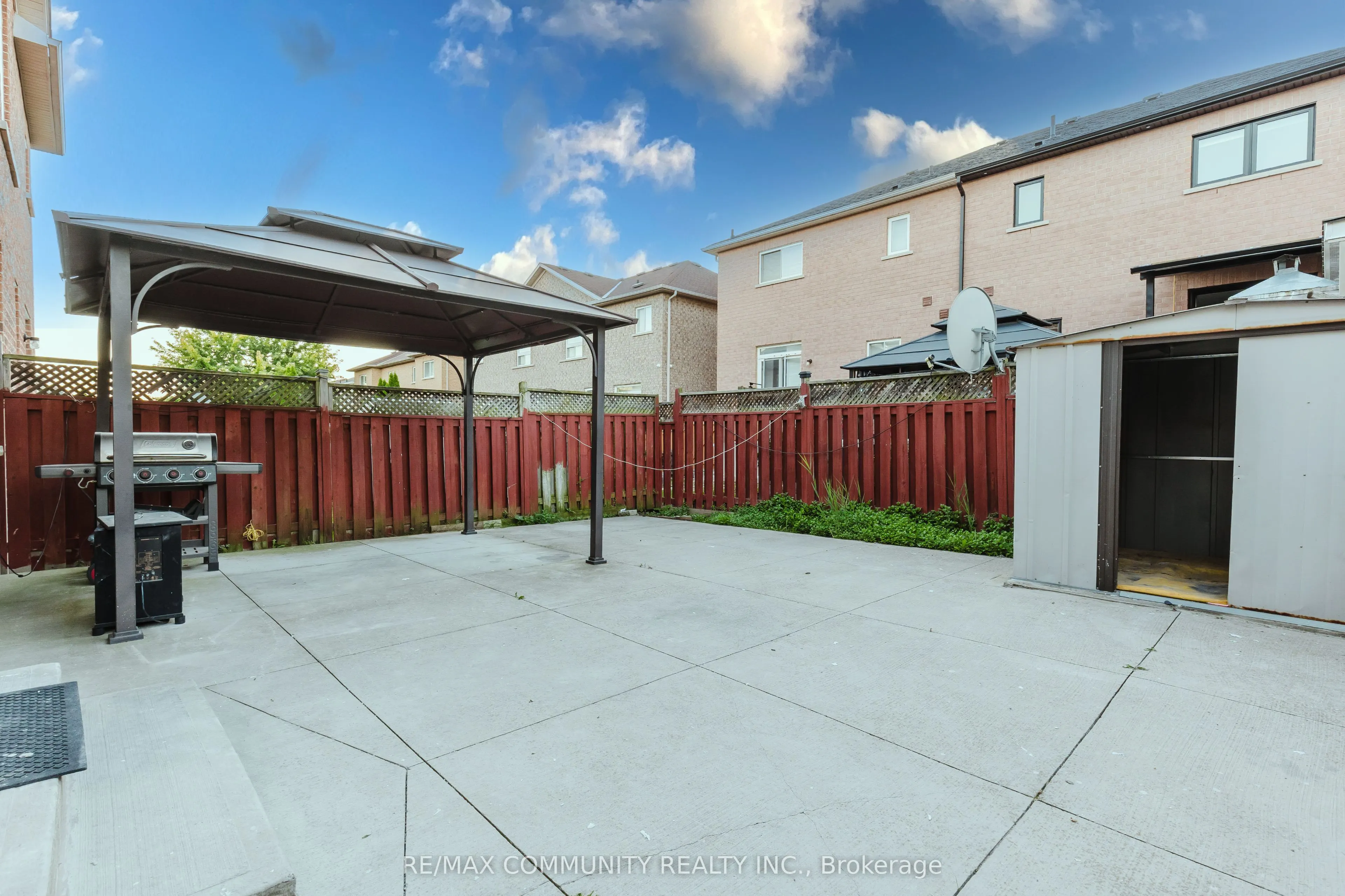 26 Ashdale Road
