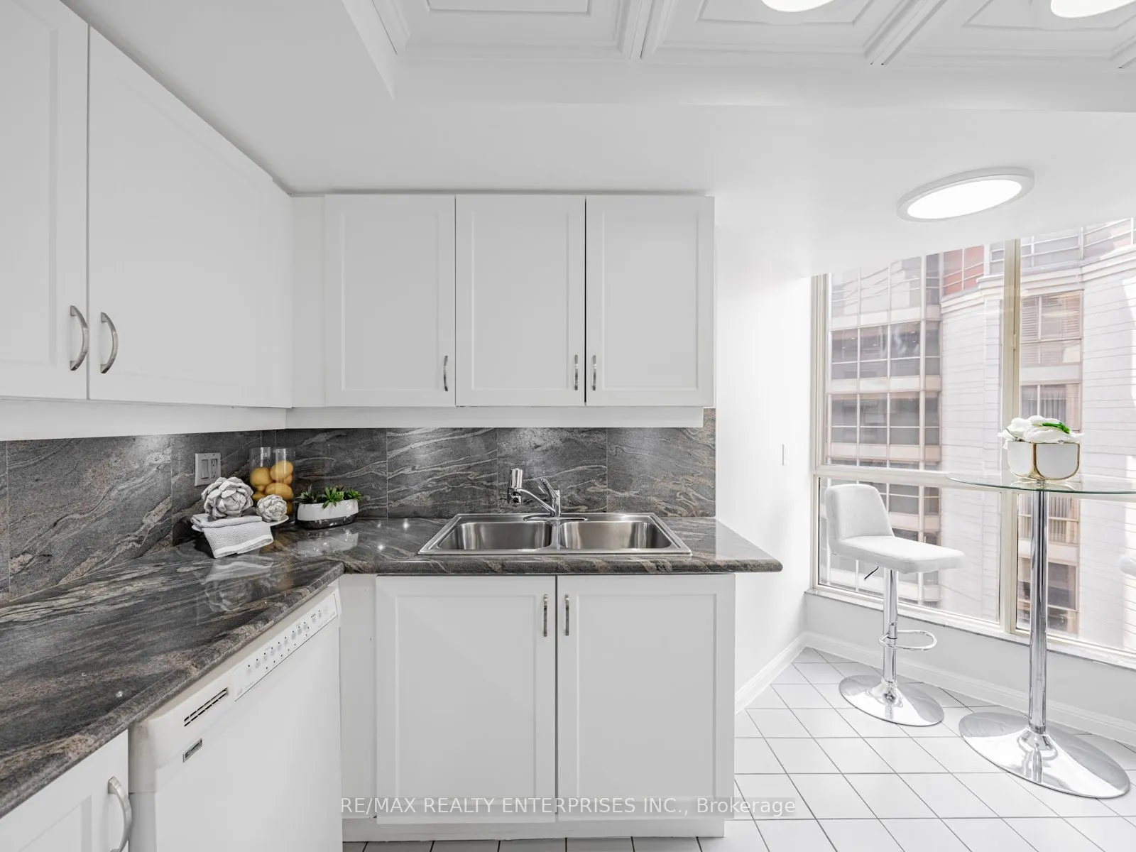 55 Kingsbridge Garden Circle, #2213