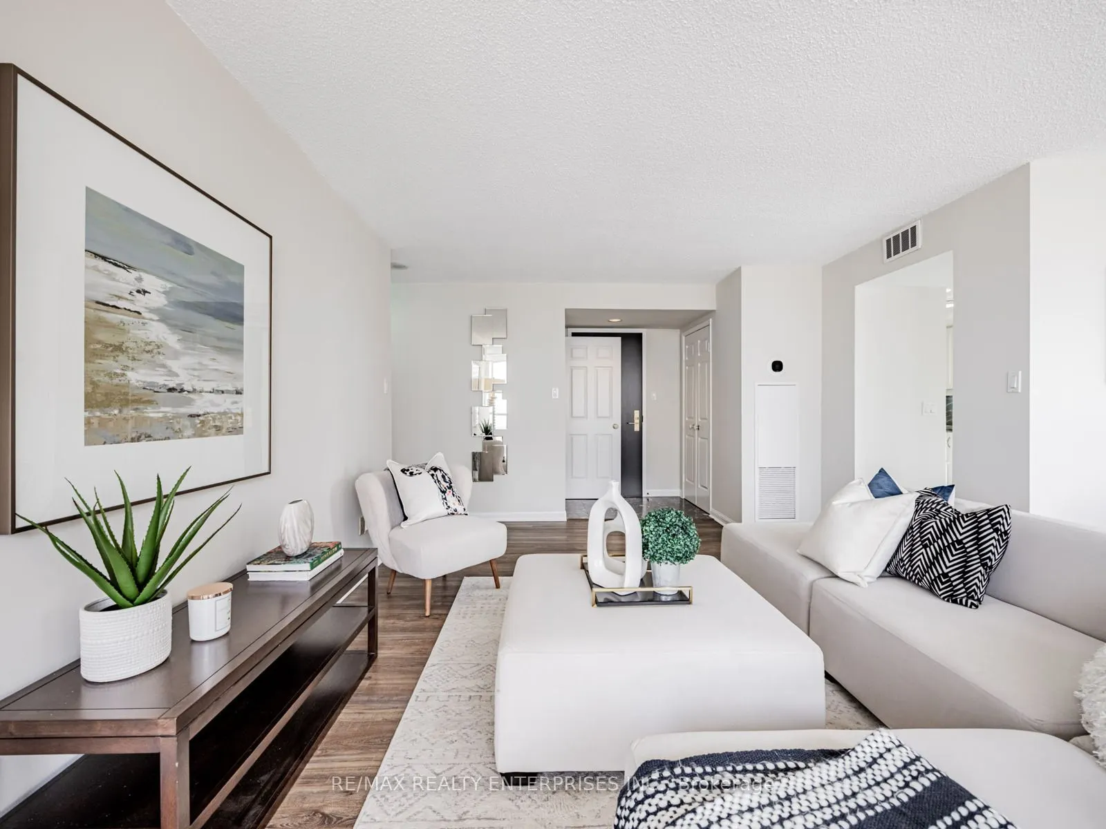 55 Kingsbridge Garden Circle, #2213