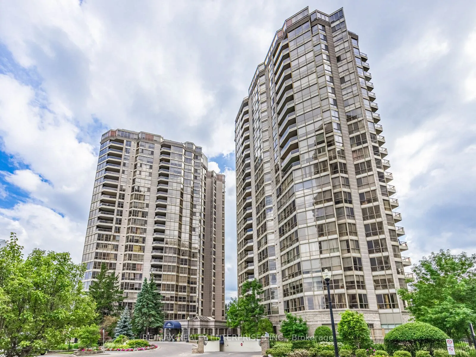 55 Kingsbridge Garden Circle, #2213