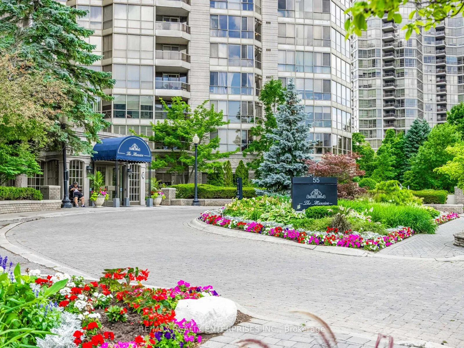 55 Kingsbridge Garden Circle, #2213