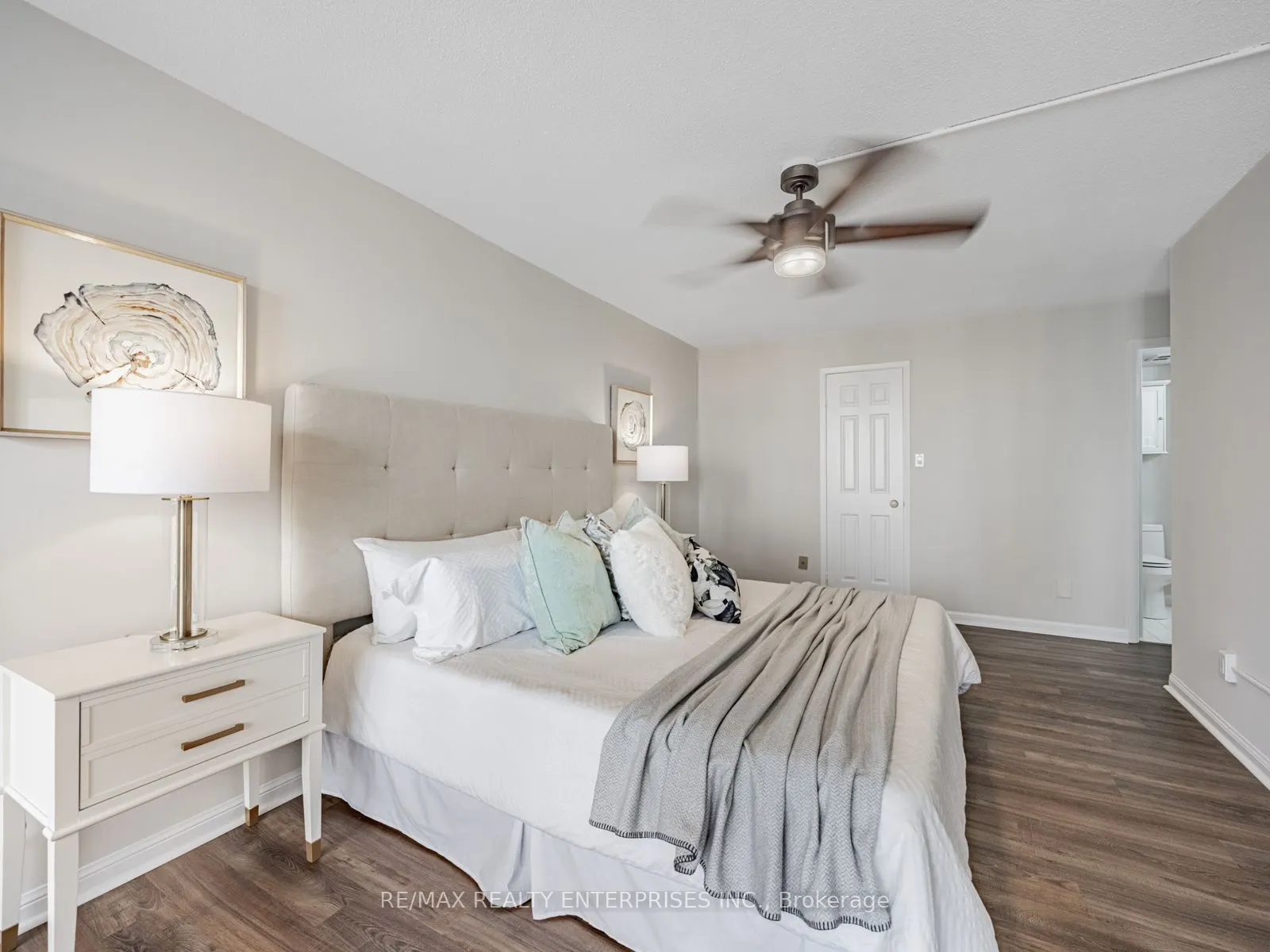 55 Kingsbridge Garden Circle, #2213