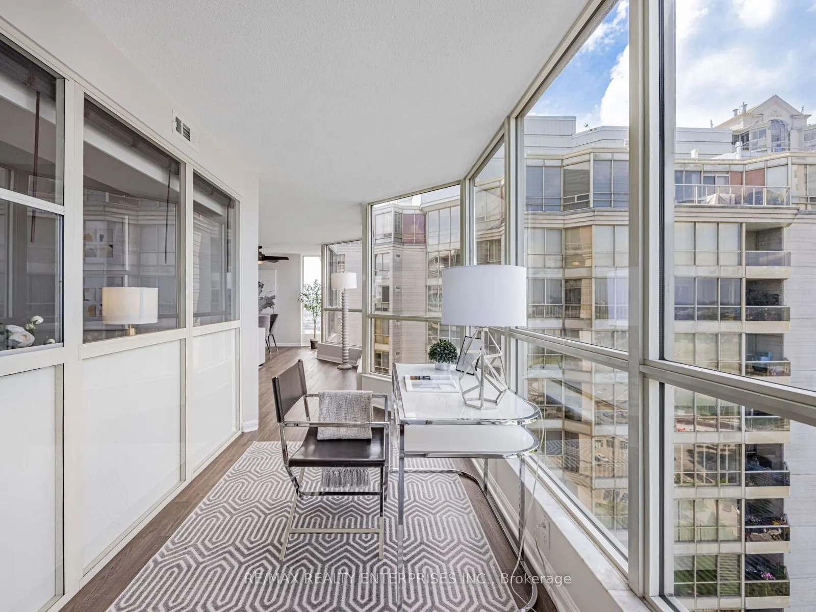 55 Kingsbridge Garden Circle, #2213