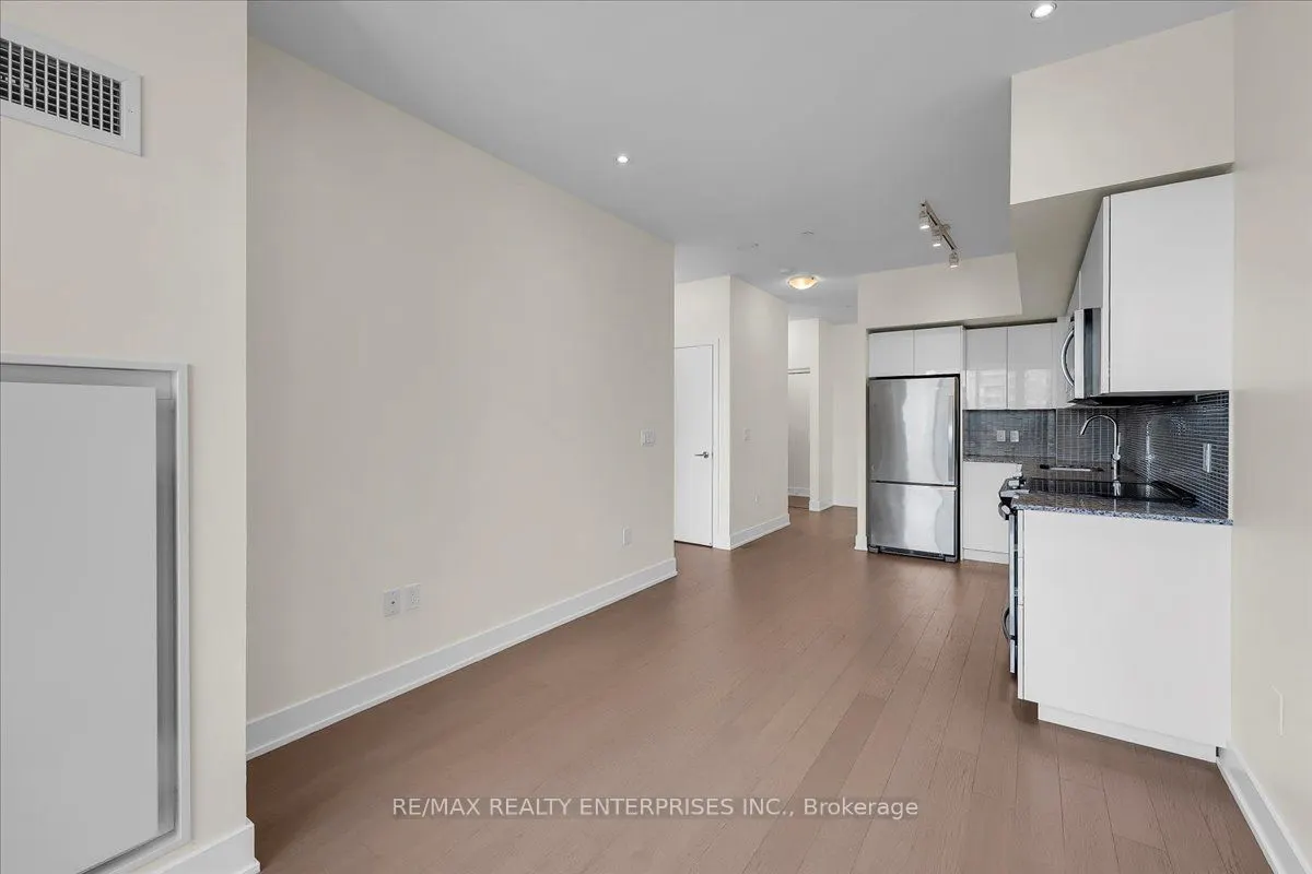 20 Shore Breeze Drive, #2806