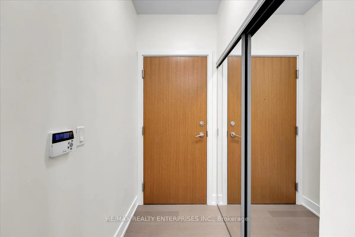 20 Shore Breeze Drive, #2806
