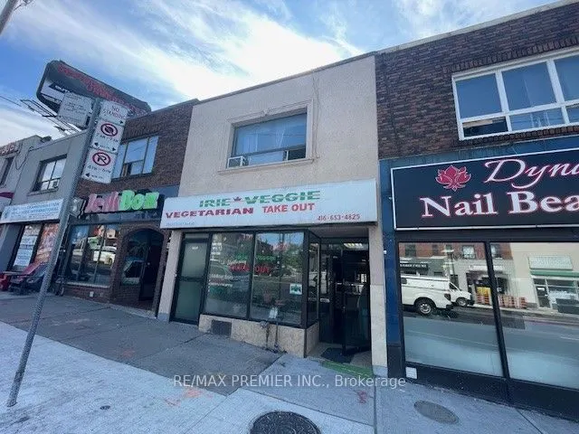 2593 Eglinton Avenue W