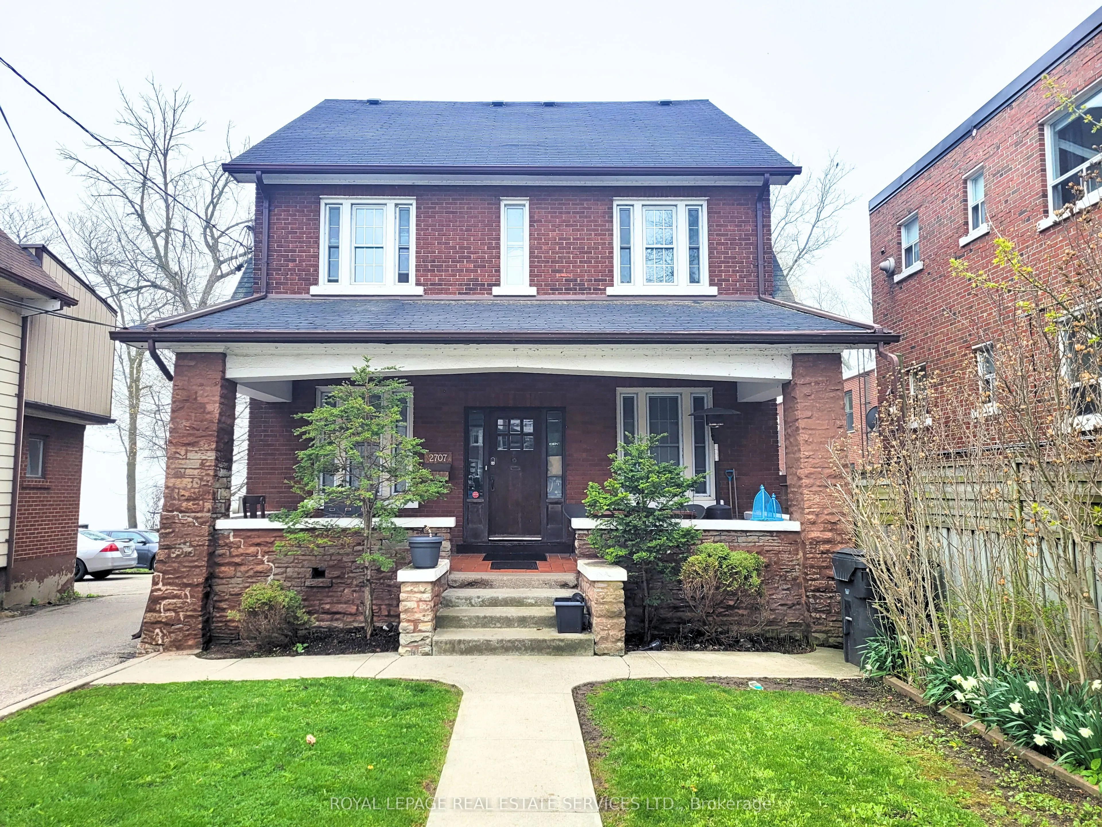 2707 Lake Shore Boulevard W, #3