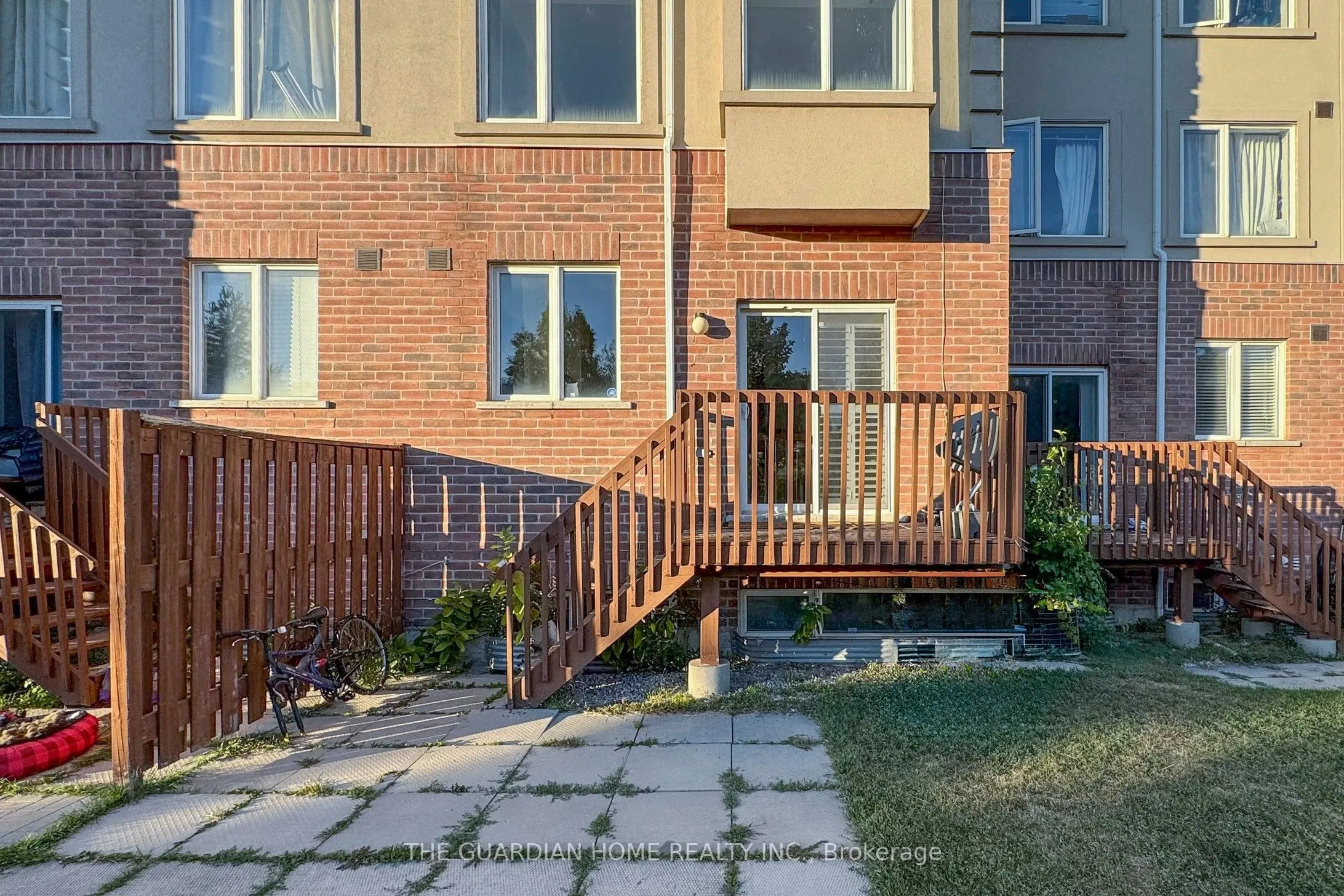 3057 Finch Avenue W, #35