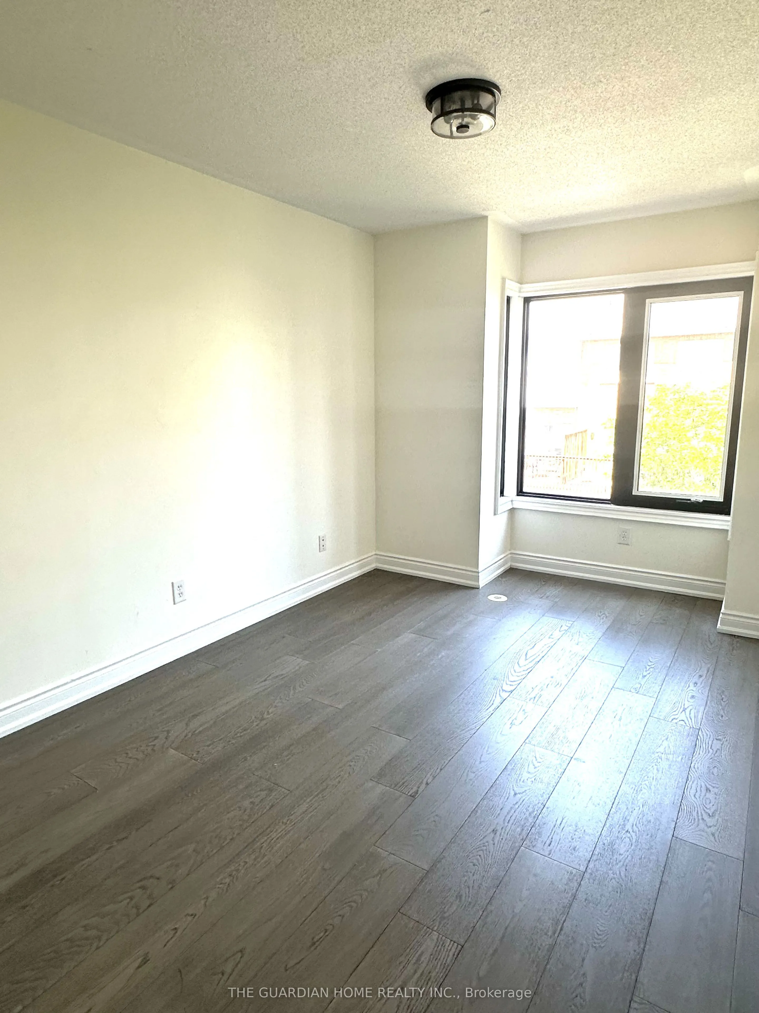 3057 Finch Avenue W, #35