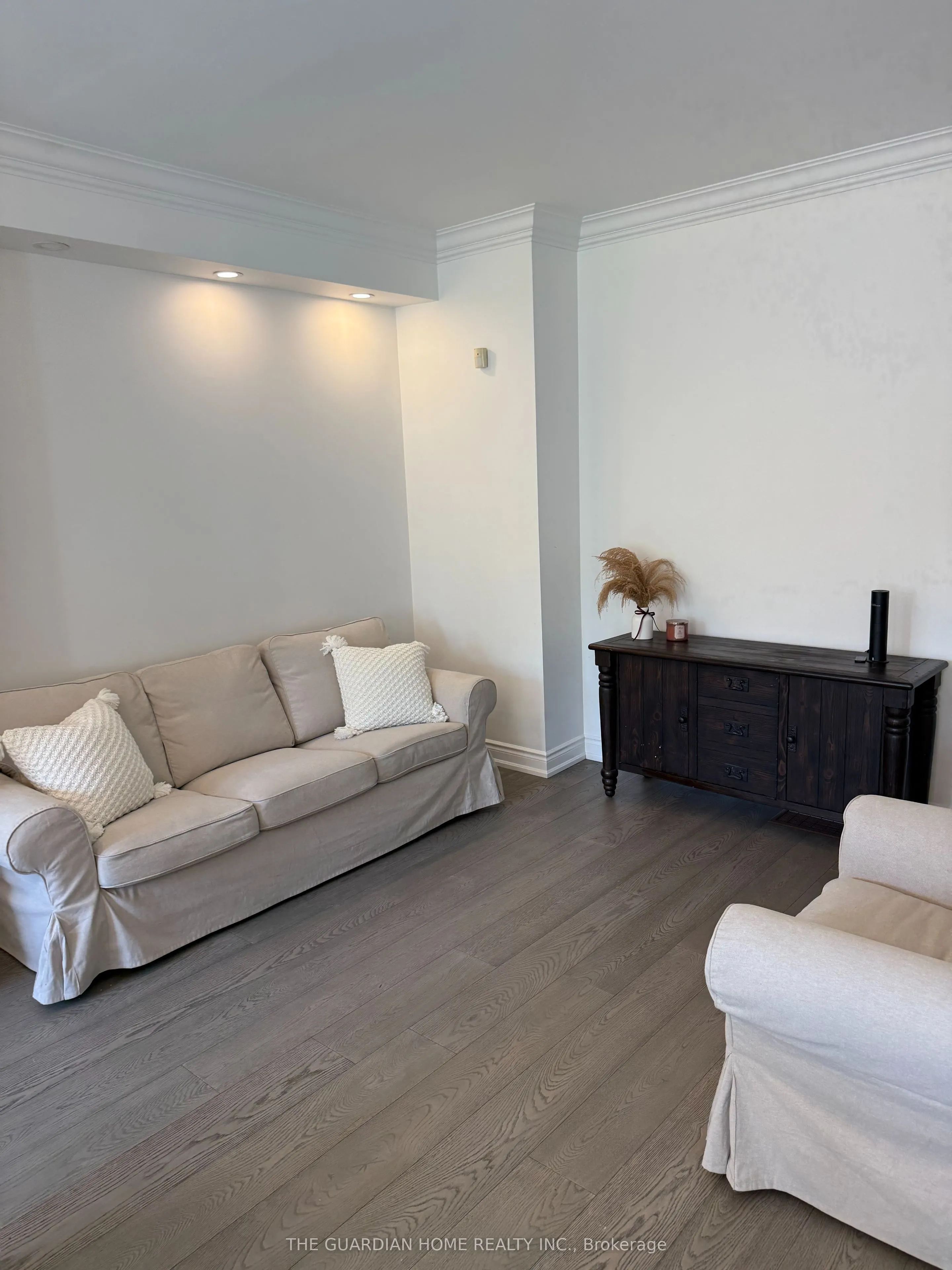 3057 Finch Avenue W, #35